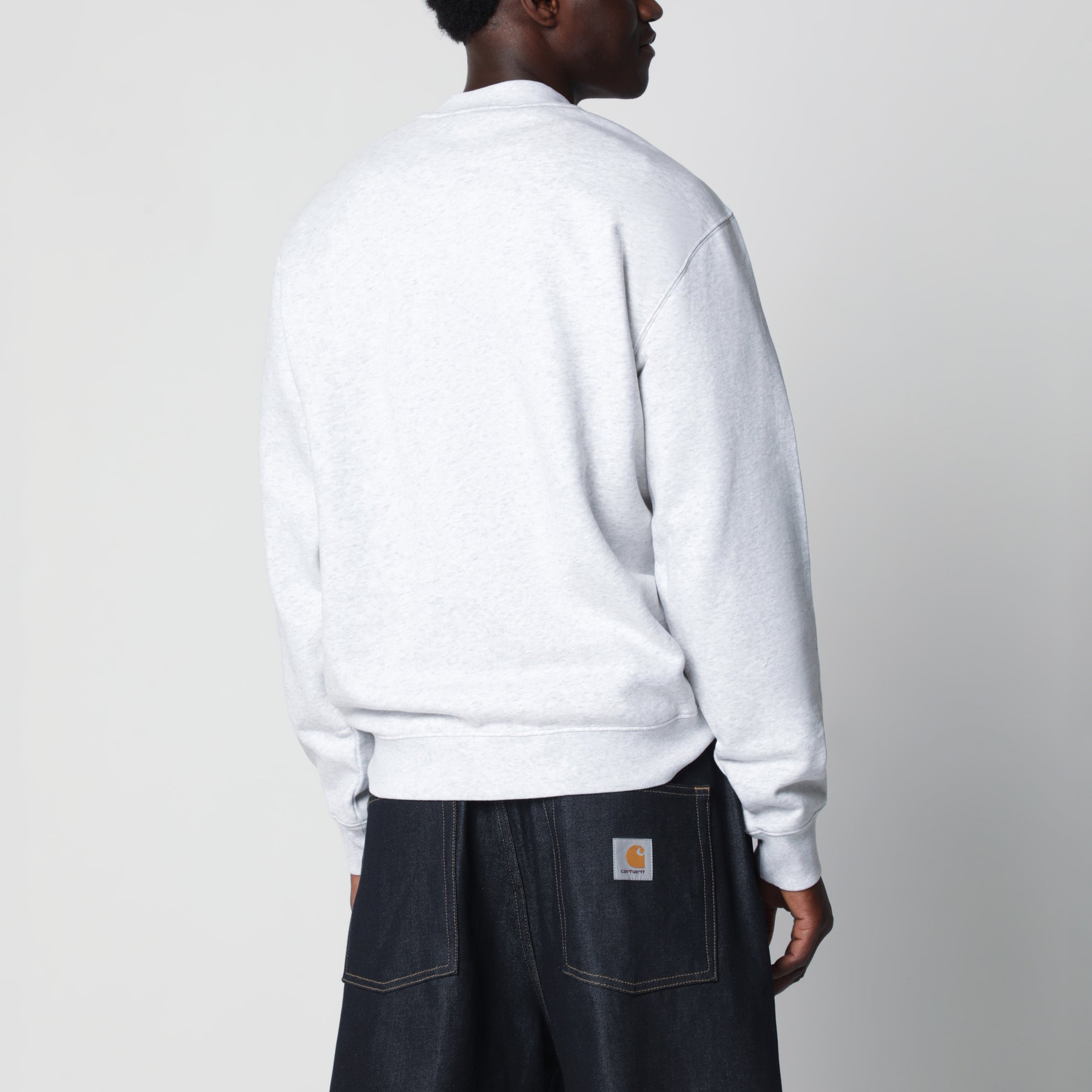 Sweat à col rond gris avec logo en gros-grain