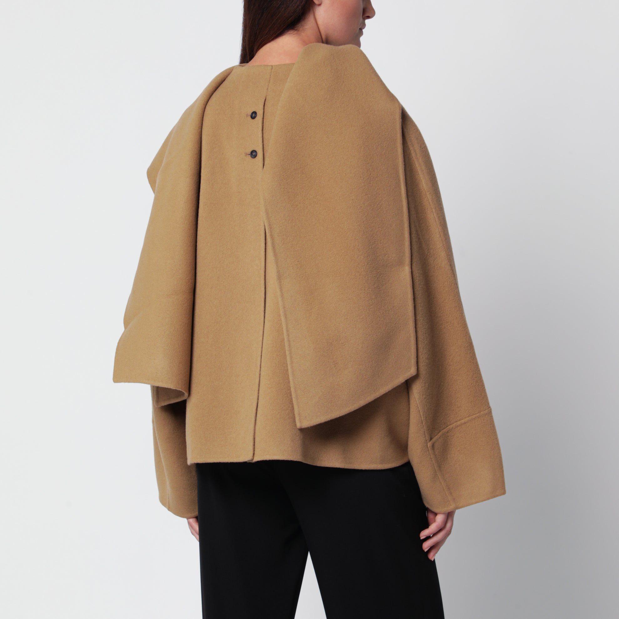 Cappotto Nuage con ampio pannello marrone chiaro