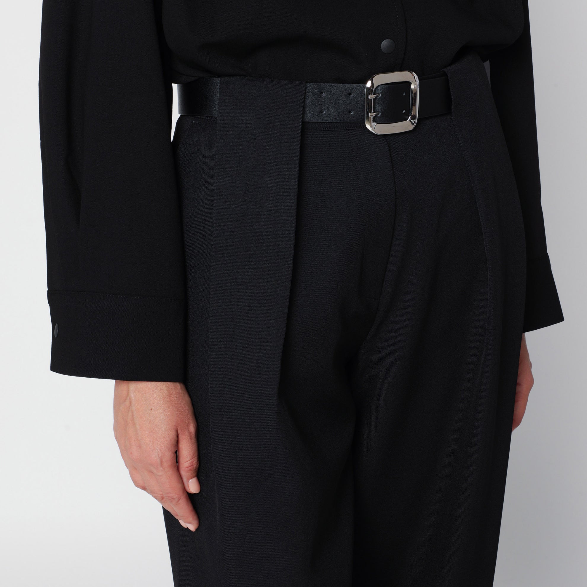 Matteo black trousers with belt