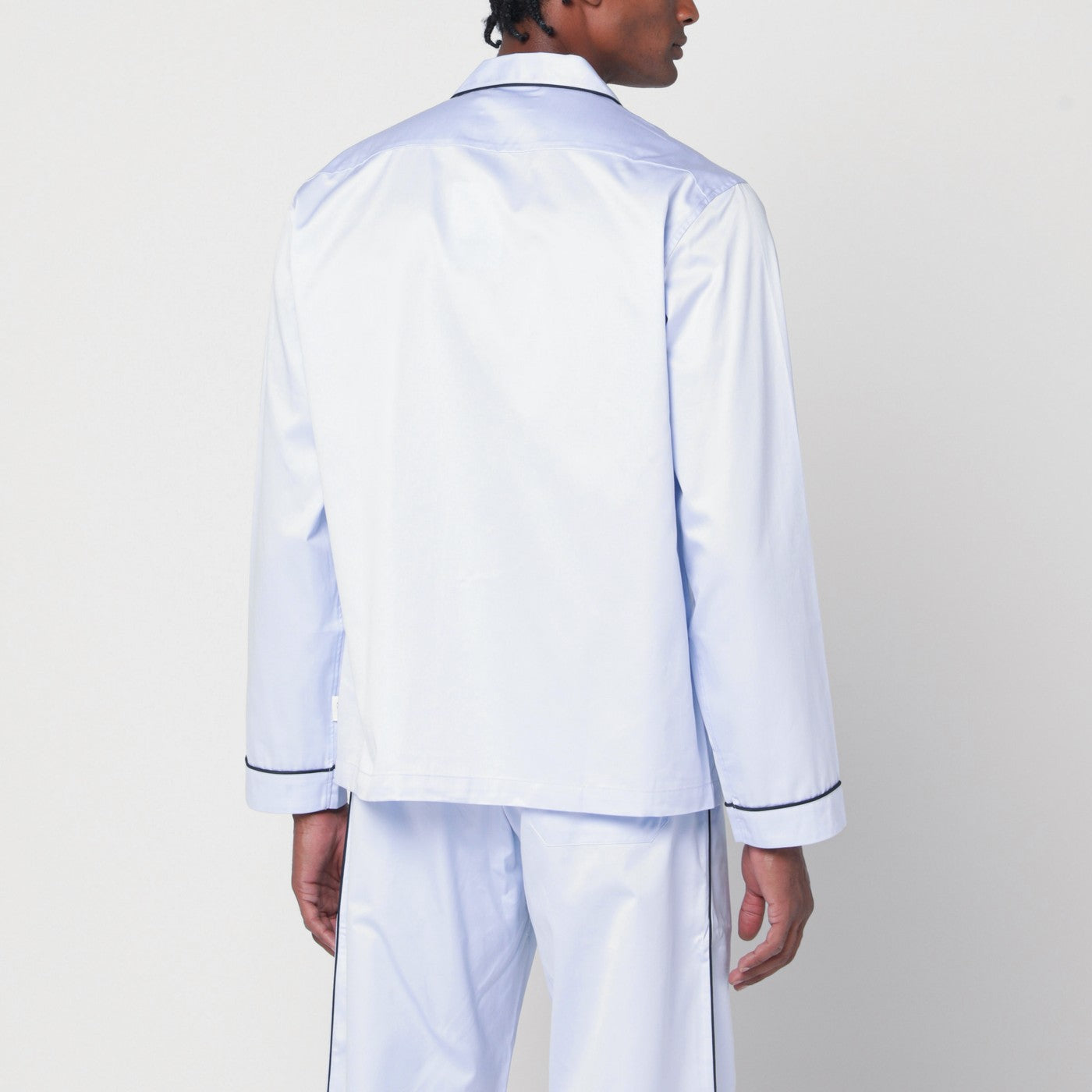 Hellblaues Pyjamahemd