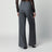 Graue Hose mit weitem Bein