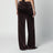 Braune Hose in Samtoptik mit drapiertem Bund
