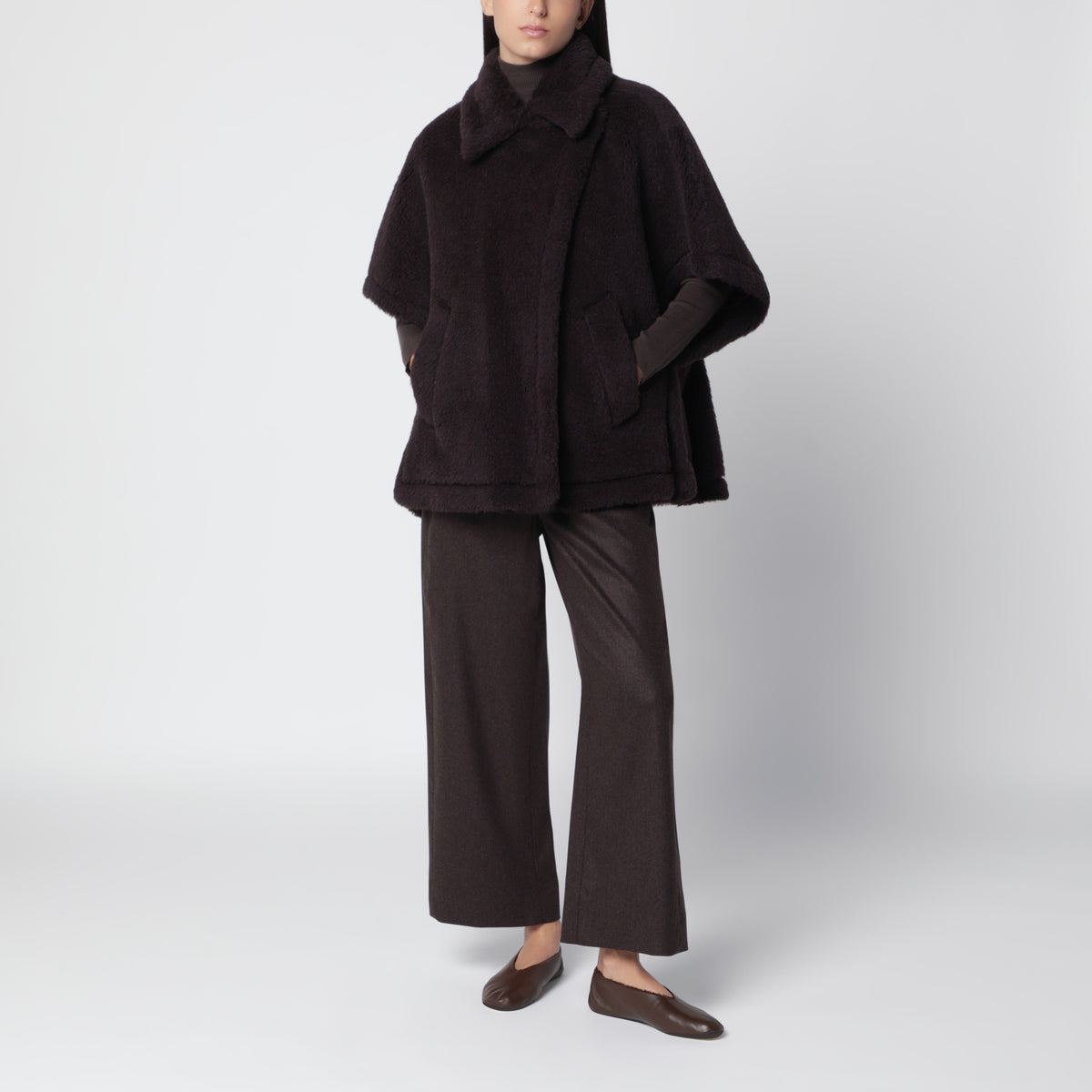 Mantella marrone in teddy di alpaca e lana