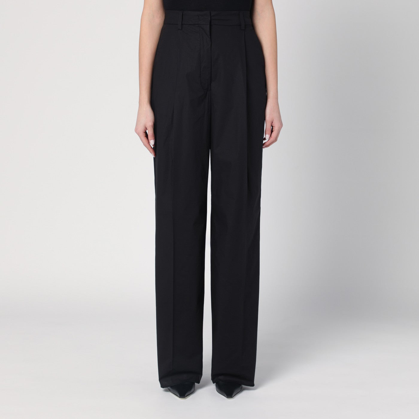 Wide black Axel trousers