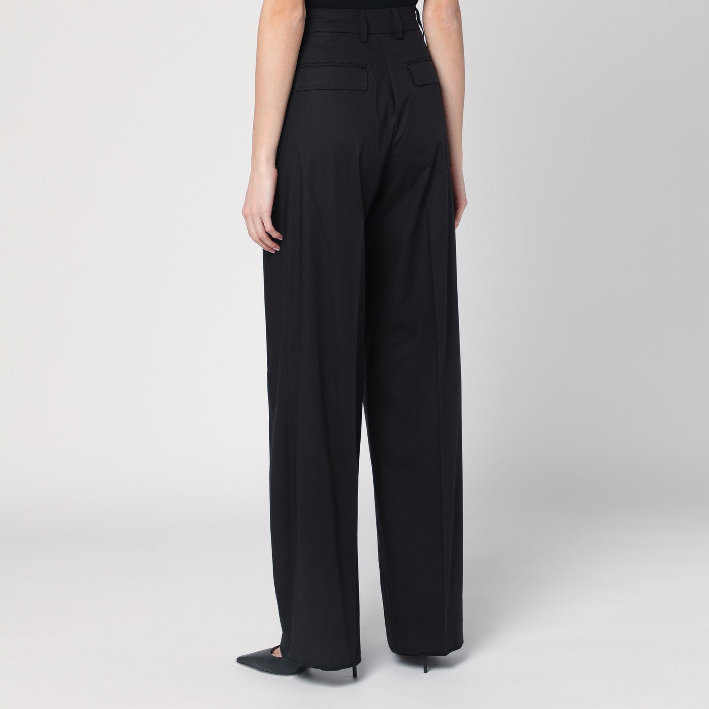 Wide black Axel trousers