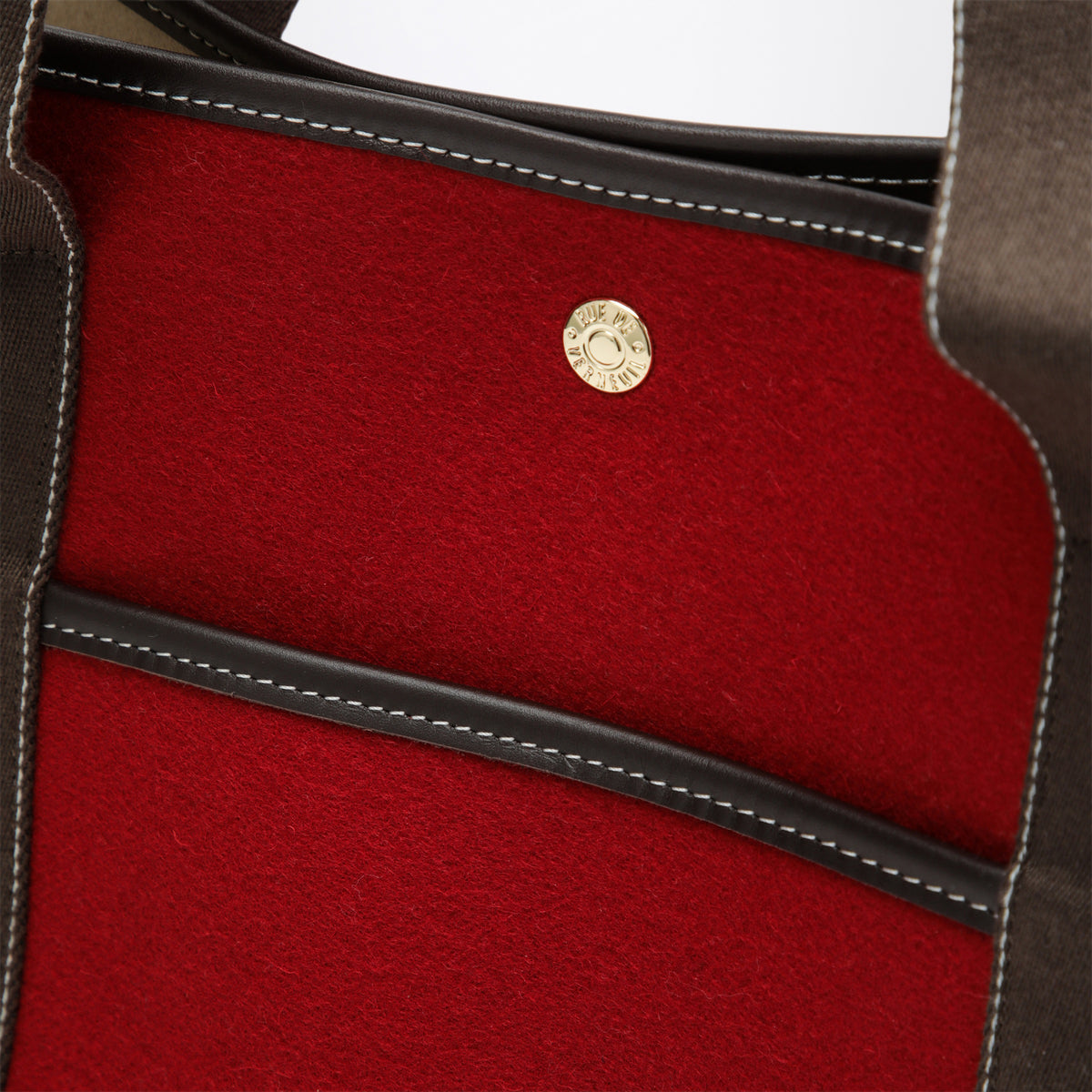 Traversée M Pocket red flannel bag