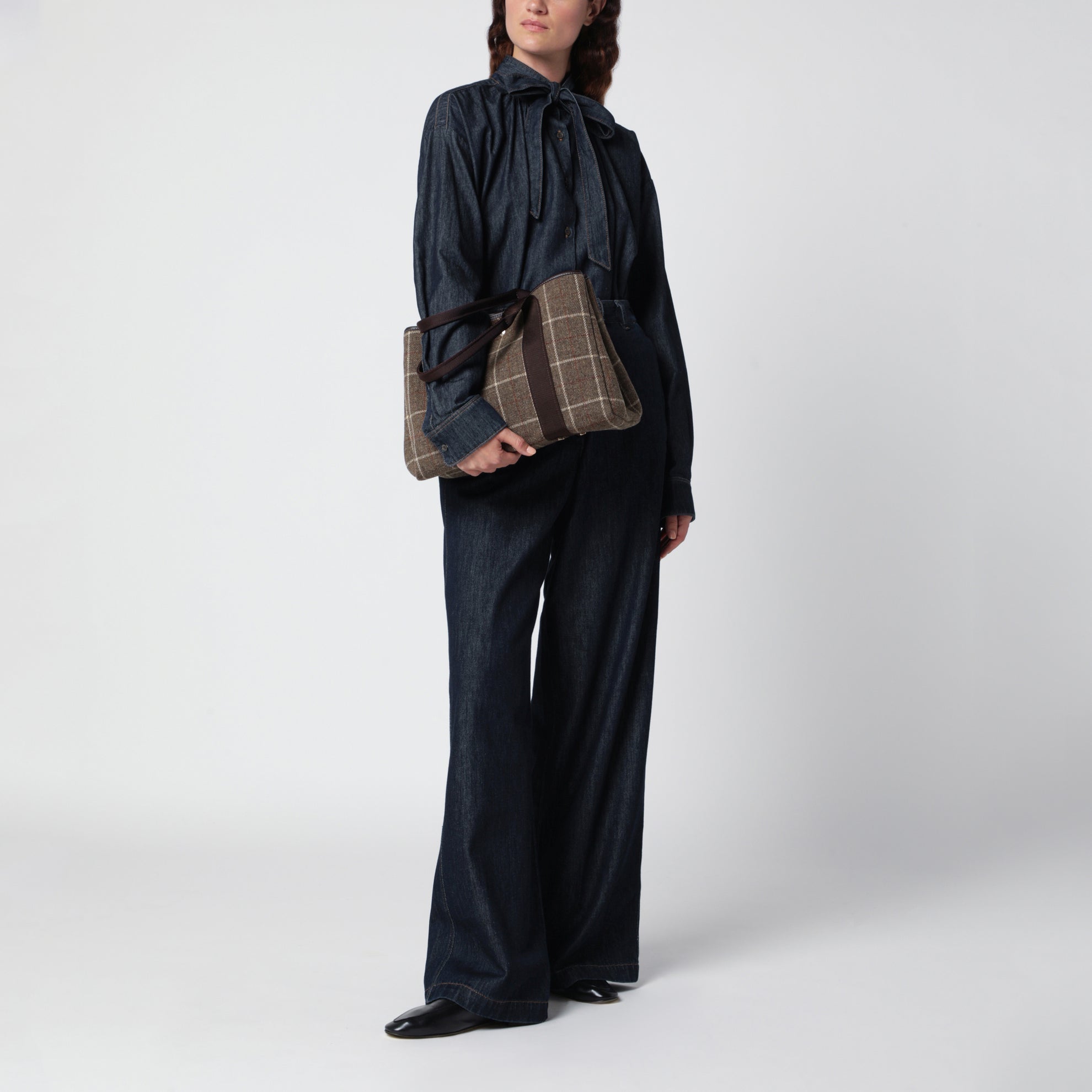Traversée M Tasche aus braunem Flanell