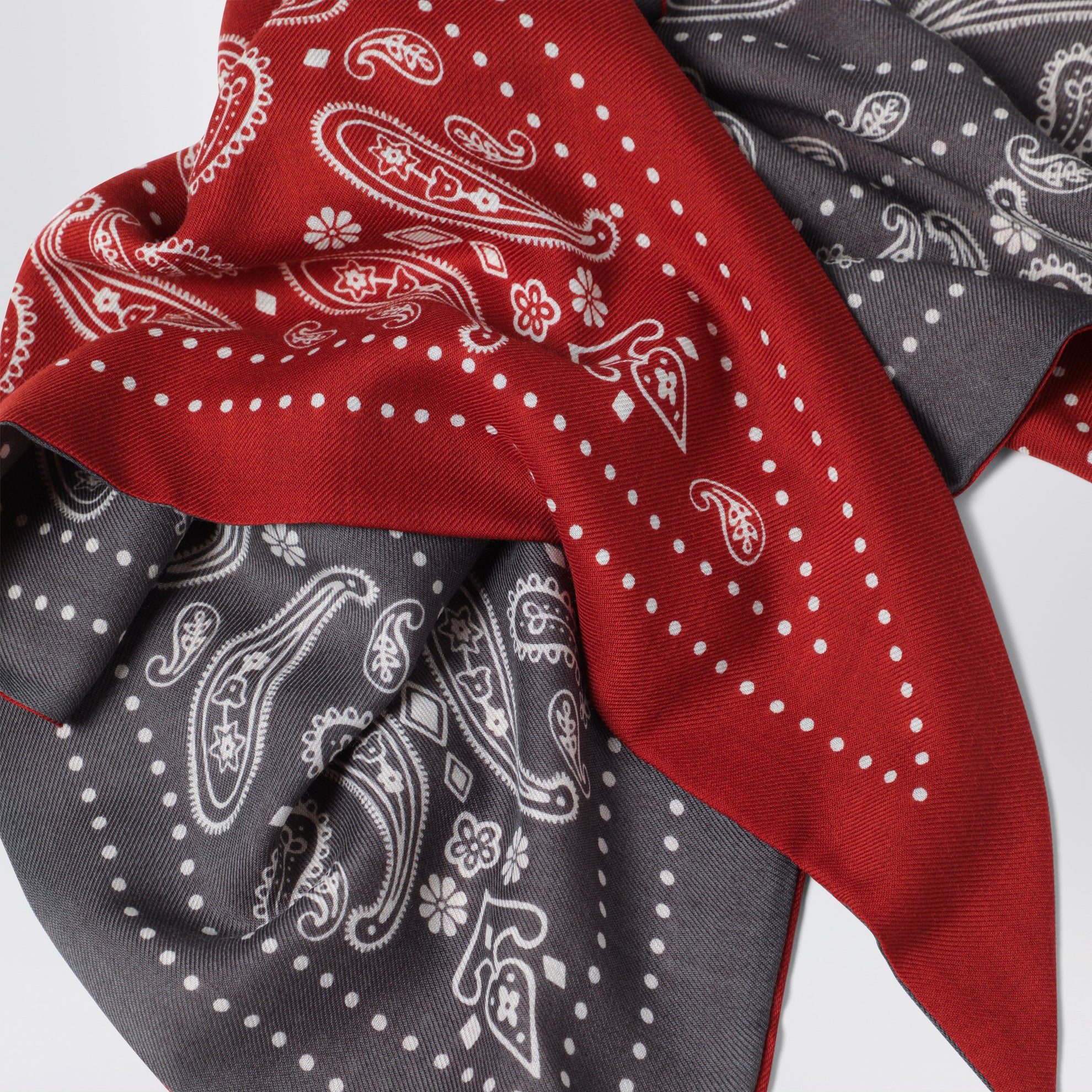 Lava-/terracottafarbenes dreieckiges Bandana-Tuch