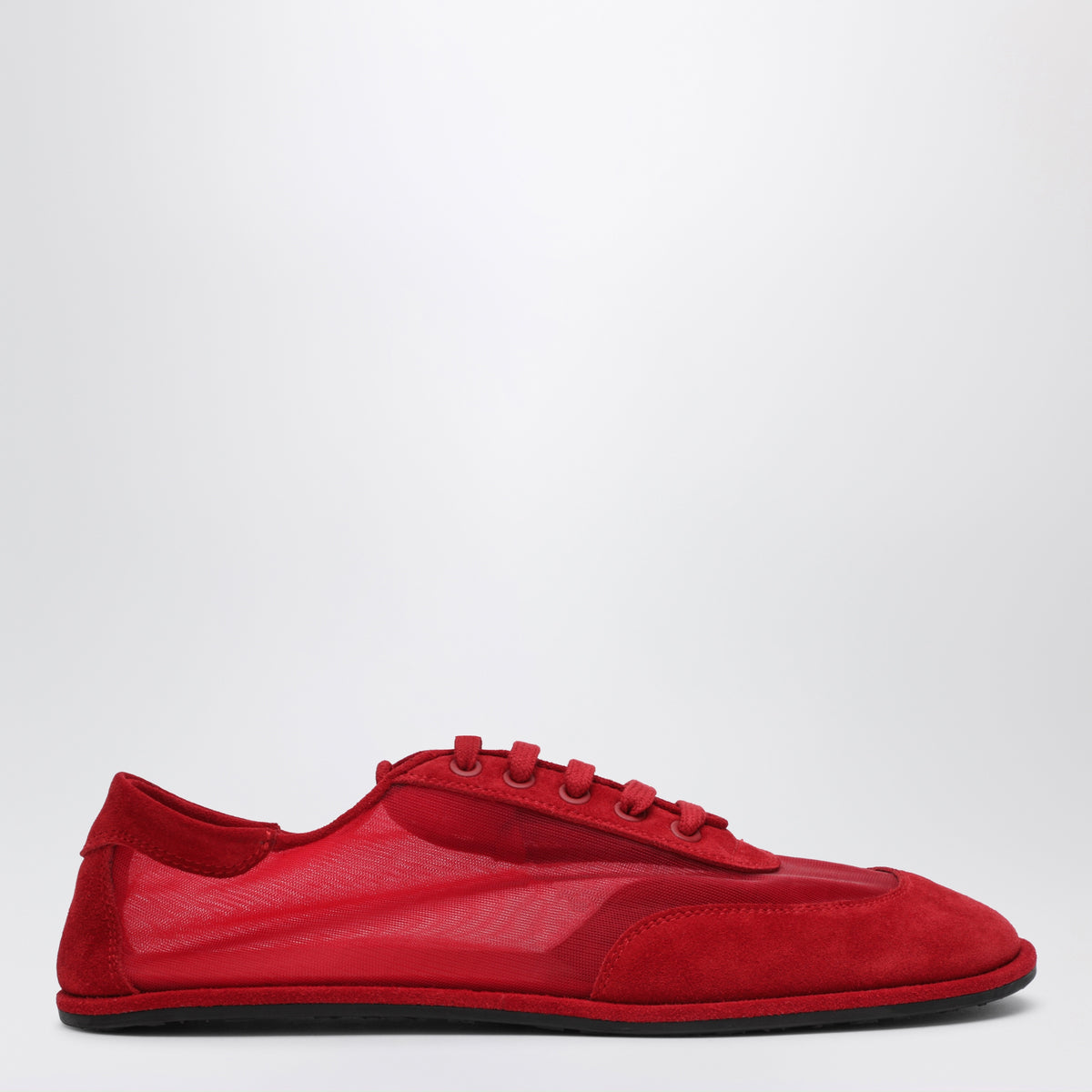 Sneakers rosse in mesh semitrasparente e suede