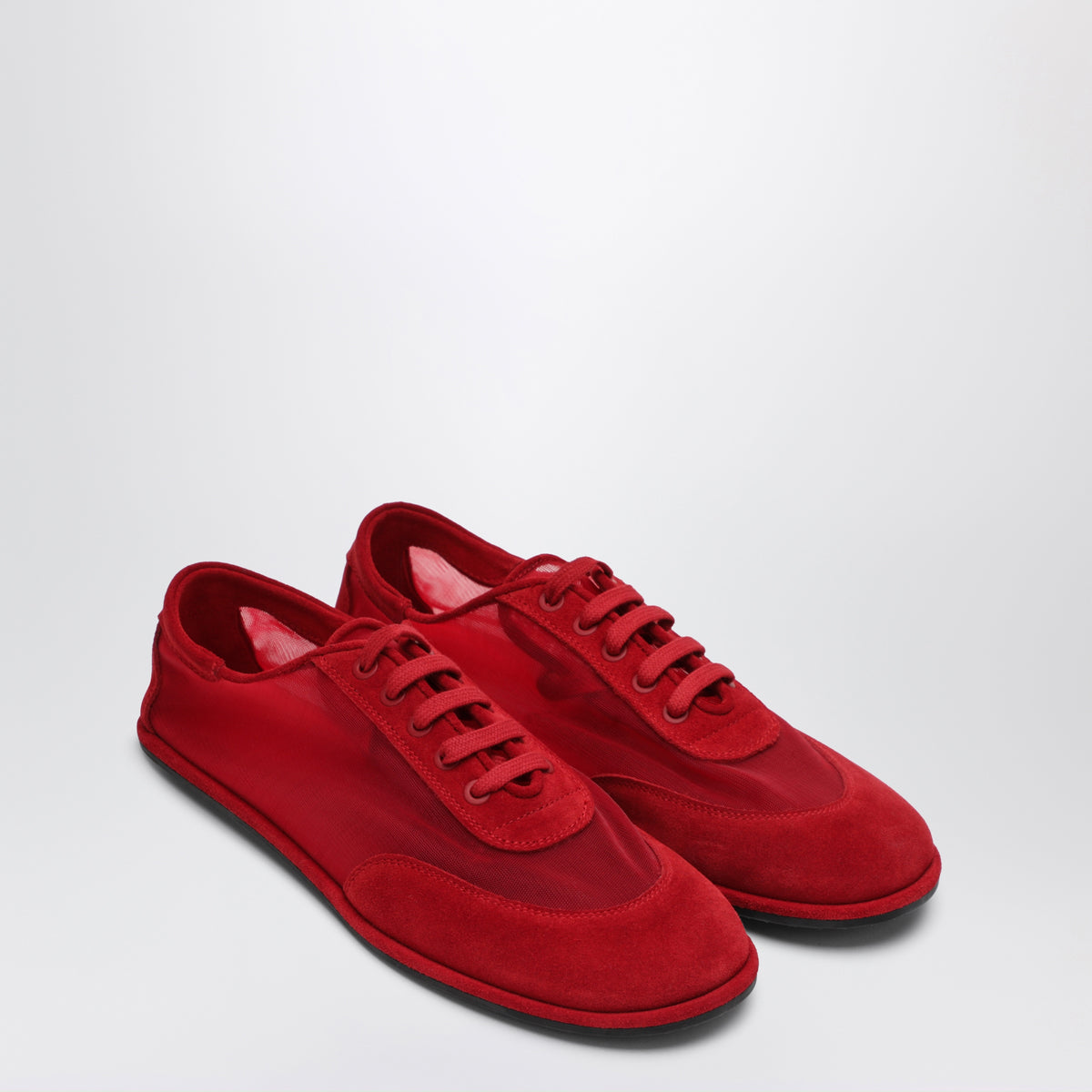 Sneakers rosse in mesh semitrasparente e suede
