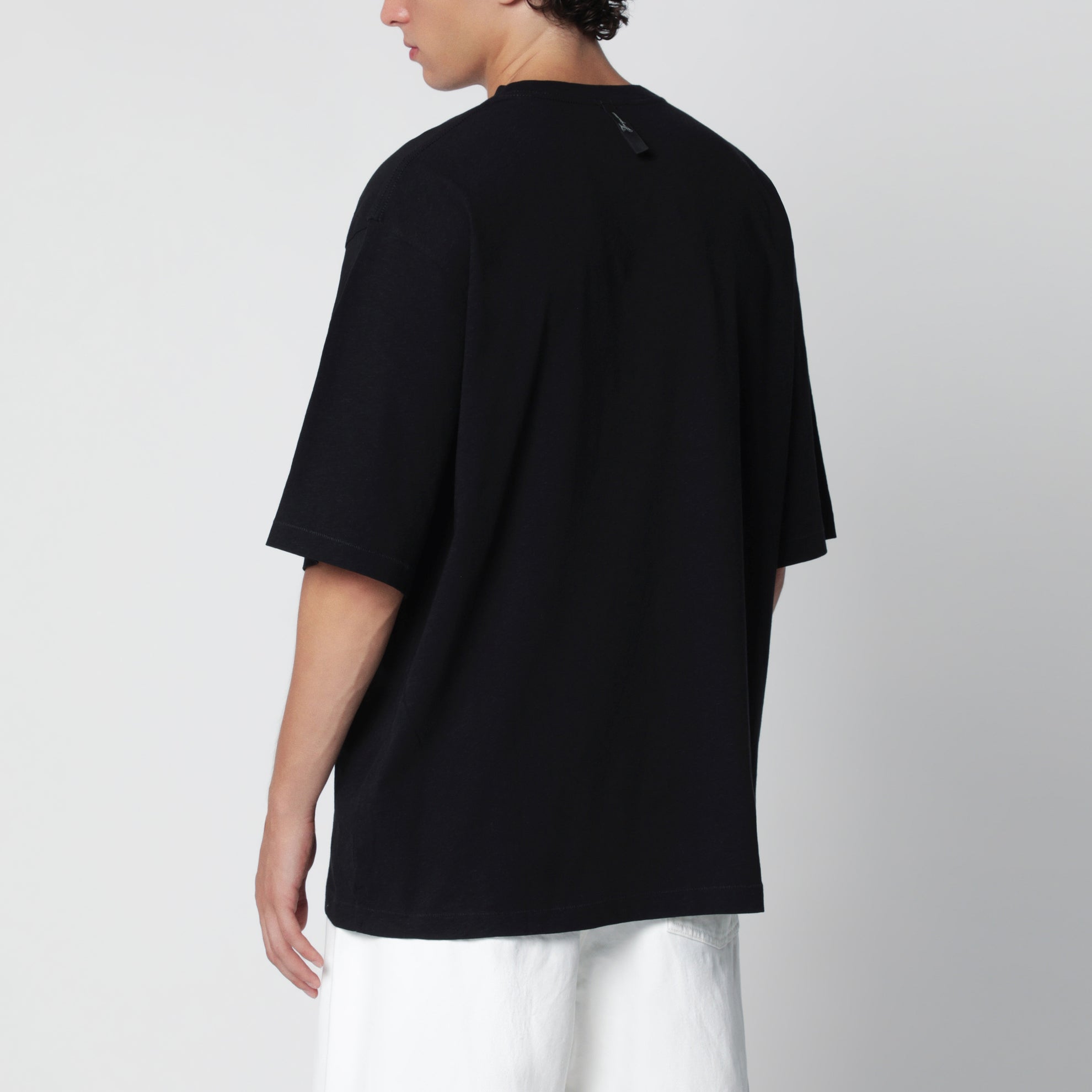 T-shirt con logo nera in misto cotone