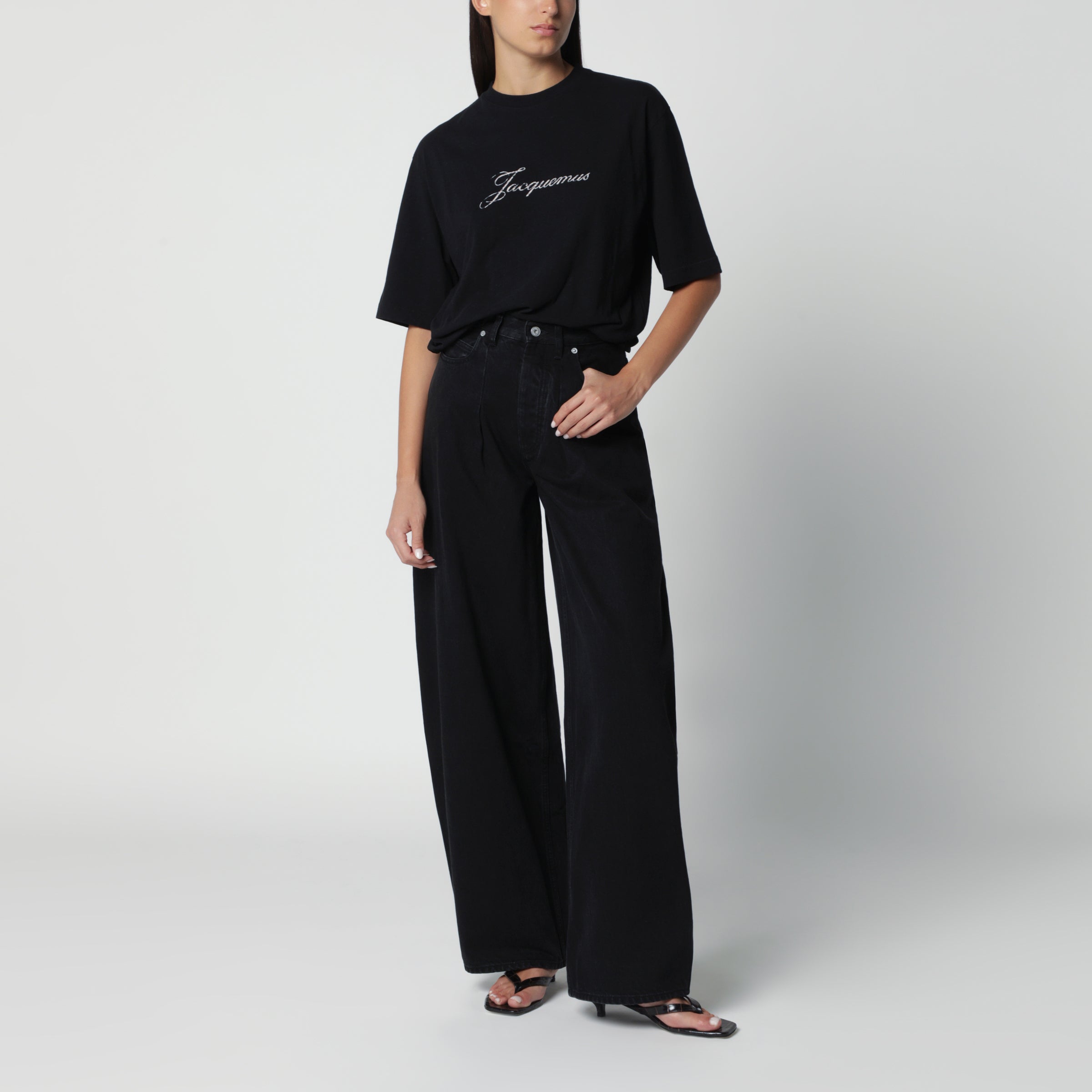 JACQUEMUS Black logo-print T-shirt | TheDoubleF