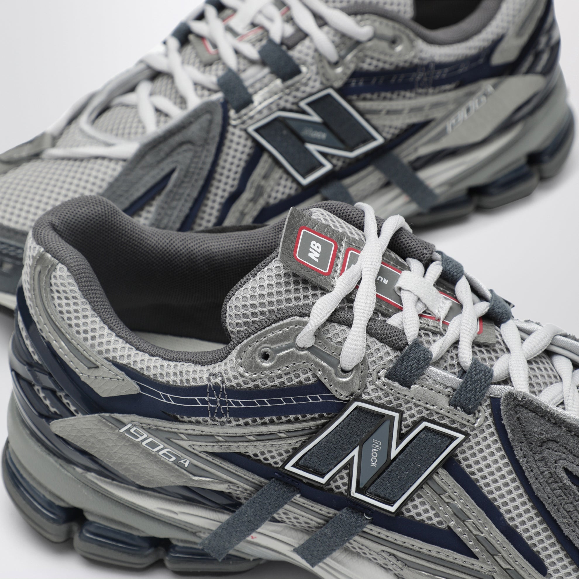 Sneakers 1906A Graphite/Magic Blue