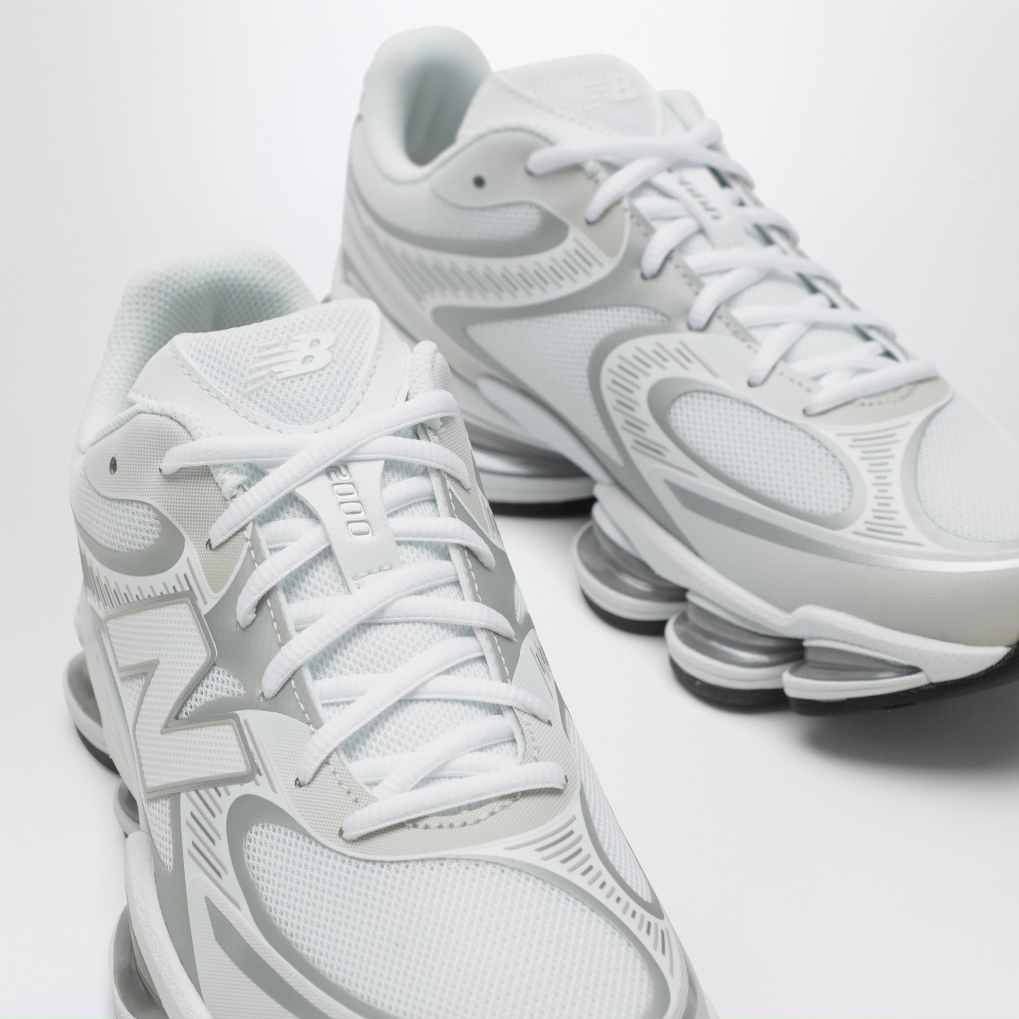ABZORB 2000 White/Silver Metallic Sneakers