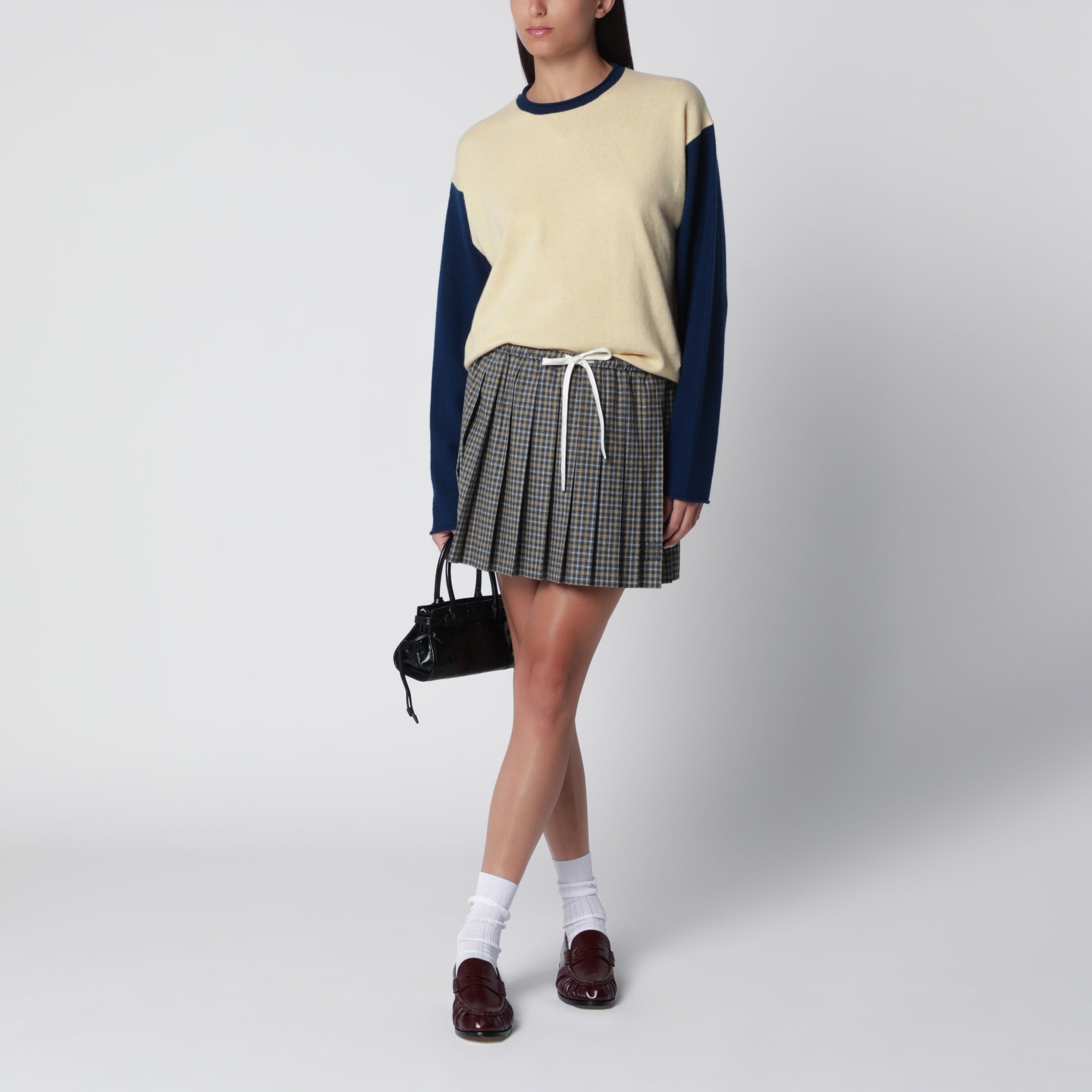Baseball Oversized Crew sweater in butter/navy cashmere