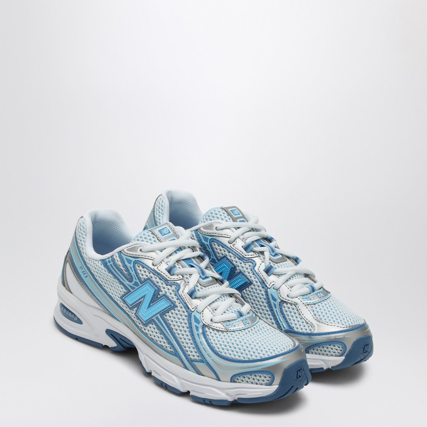 Sneakers 740 Blue Agate/White/Sky Blue