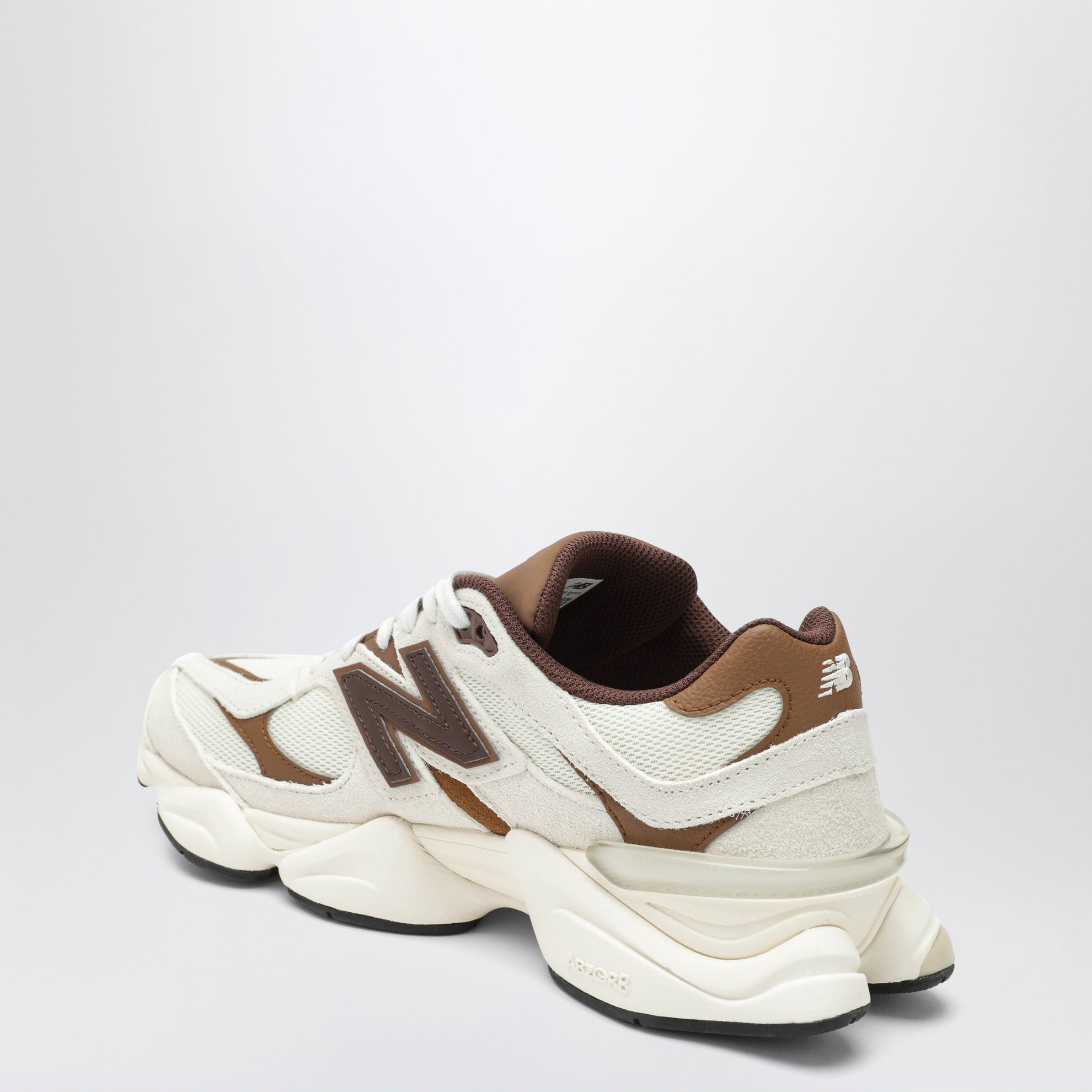 Sneakers 9060 Breakfast Tea/Angora