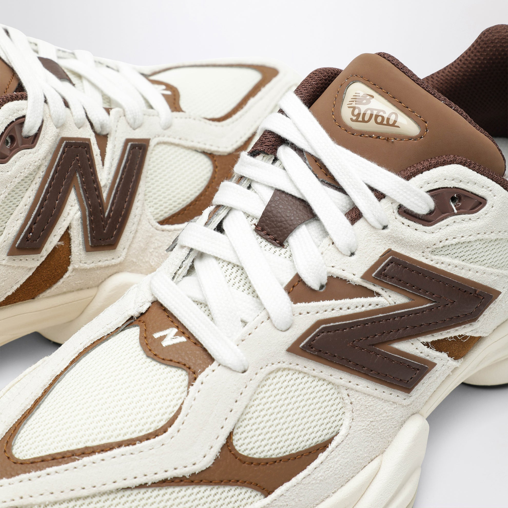 Sneakers 9060 Breakfast Tea/Angora