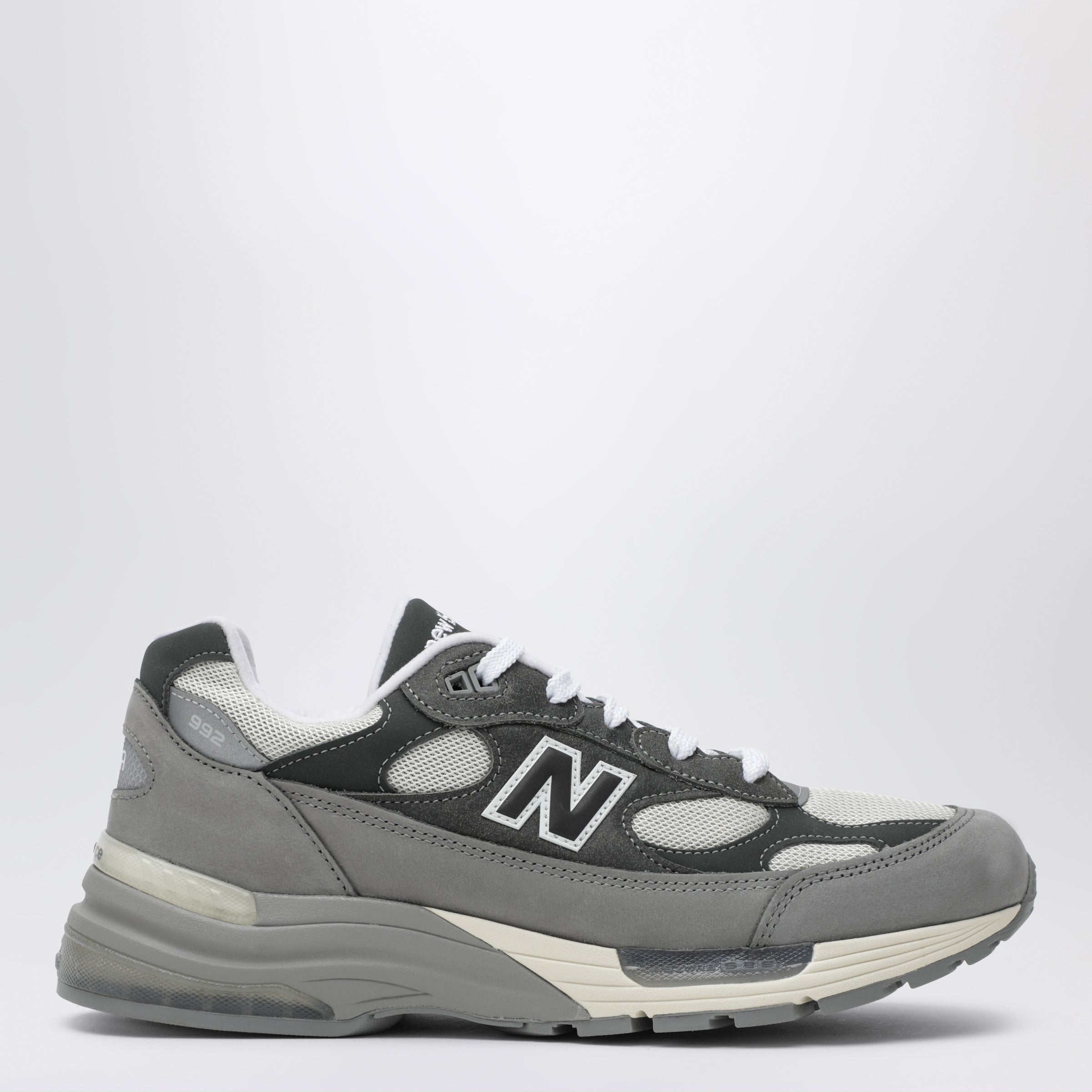 靴 New Balance 992 Made in USA Shadow Grey New Balance Made in USA 992 Shadow Grey sneakers | TheDoubleF