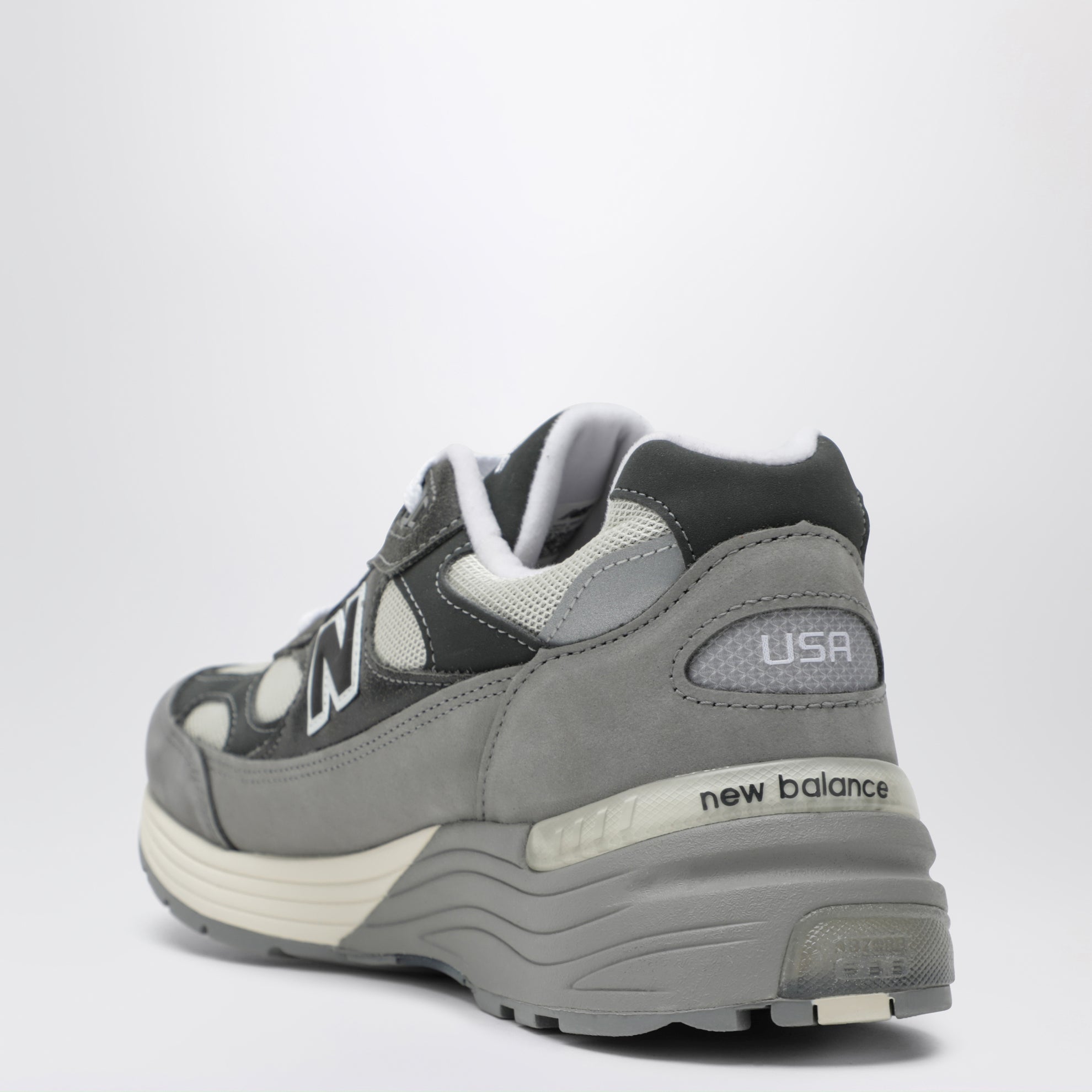 Sneakers Made in USA 992 Shadow Grey