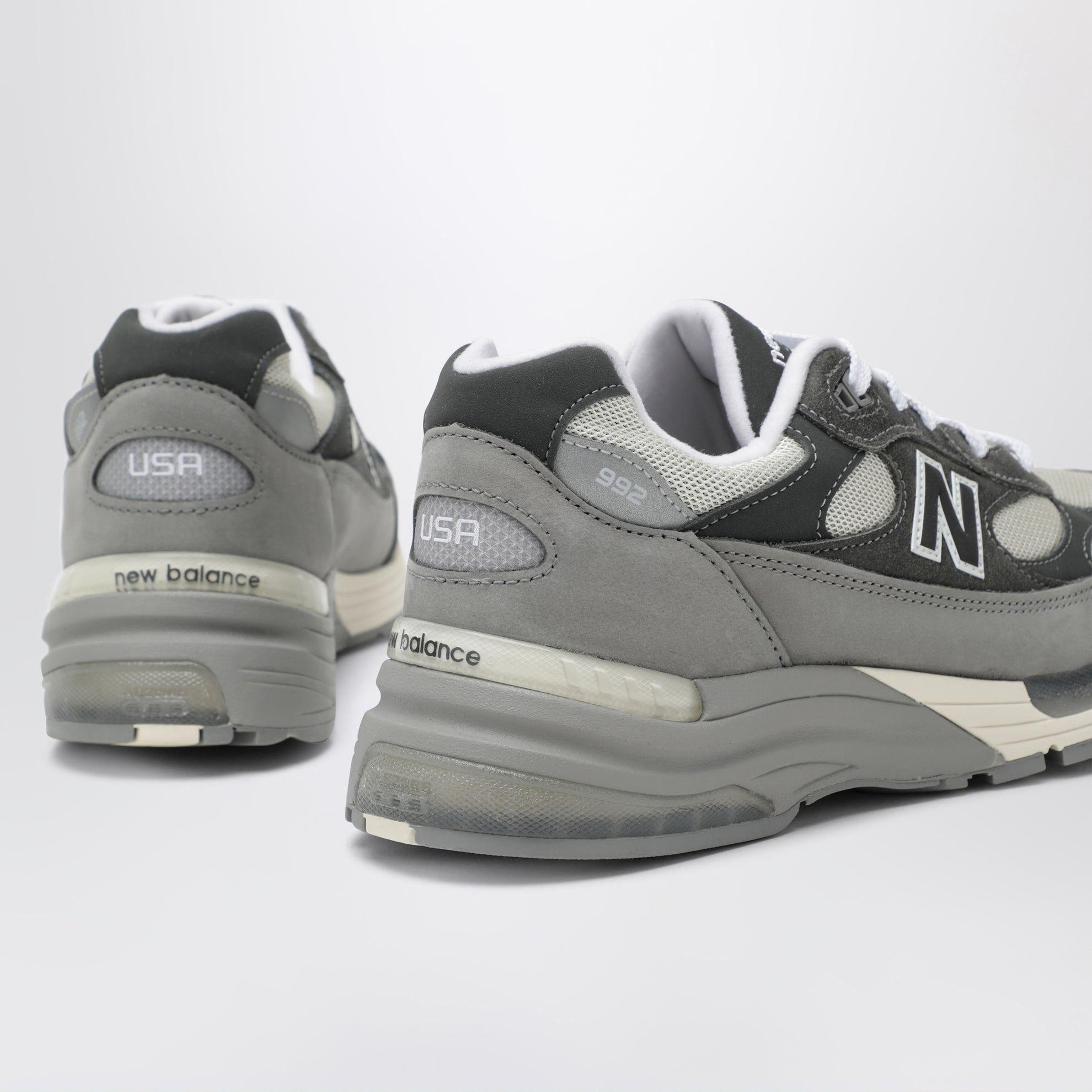 Sneakers Made in USA 992 Shadow Grey