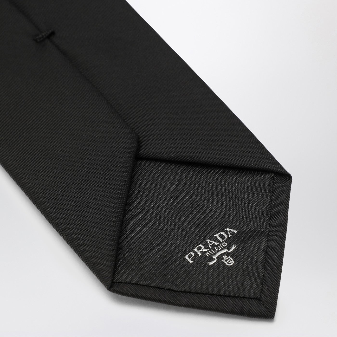 Cravatta nera in Gabardine Re-Nylon