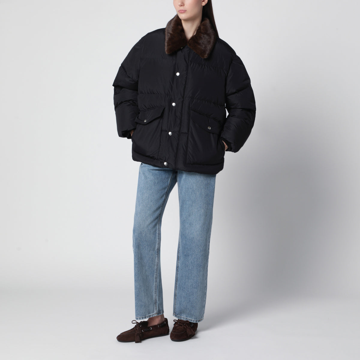 Schwarze gefütterte Flight Jacke mit Kunstpelzkragen