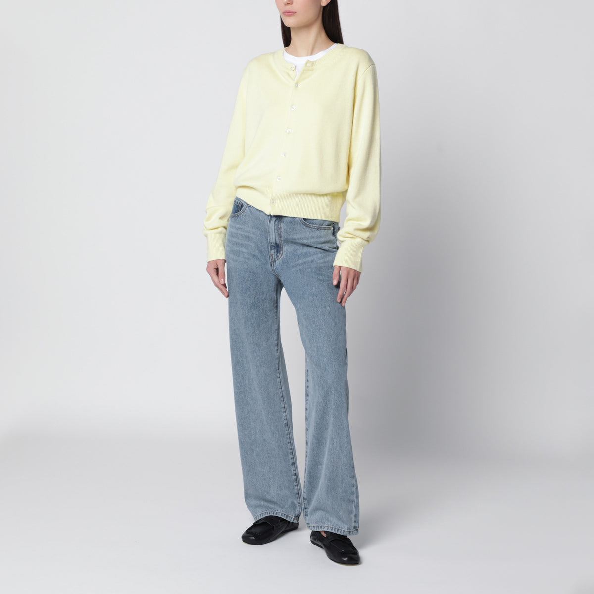 Light yellow crew-neck cardigan in wool blend