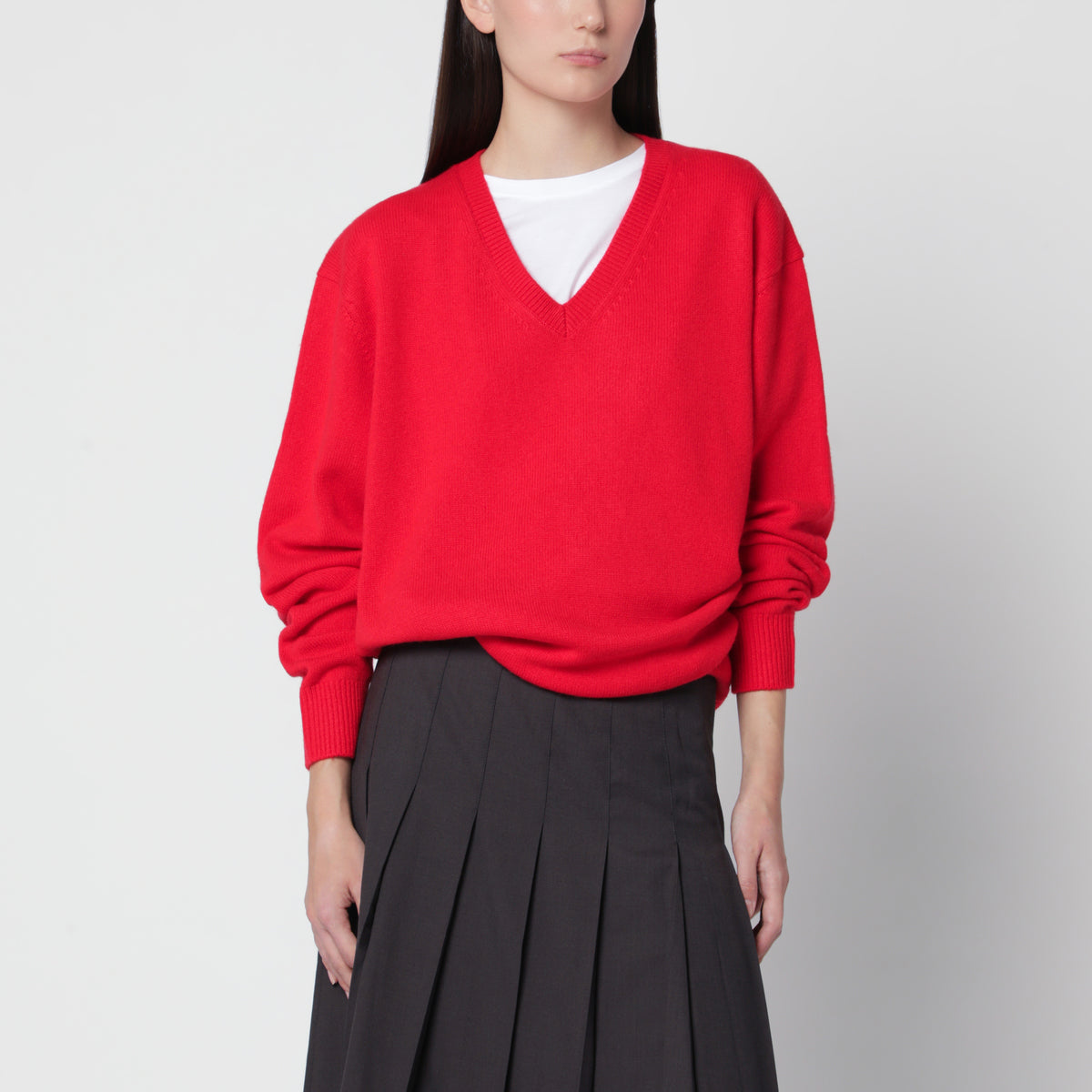 Red V-neck cashmere blend sweater