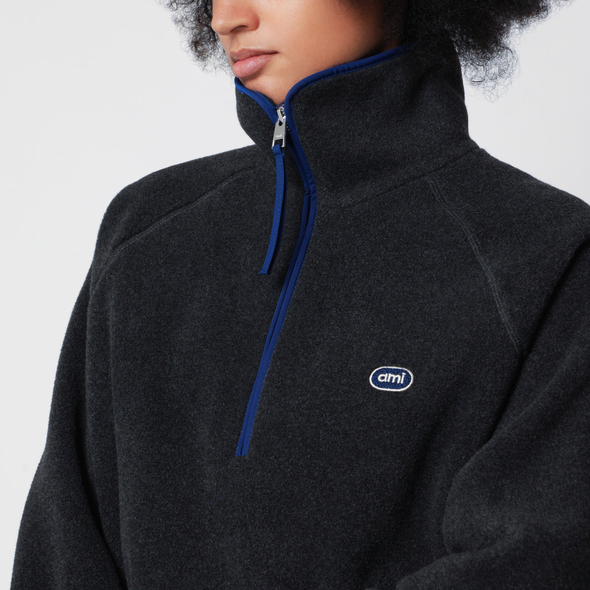 Charcoal grey fleece sweatshirt with Ami patch
