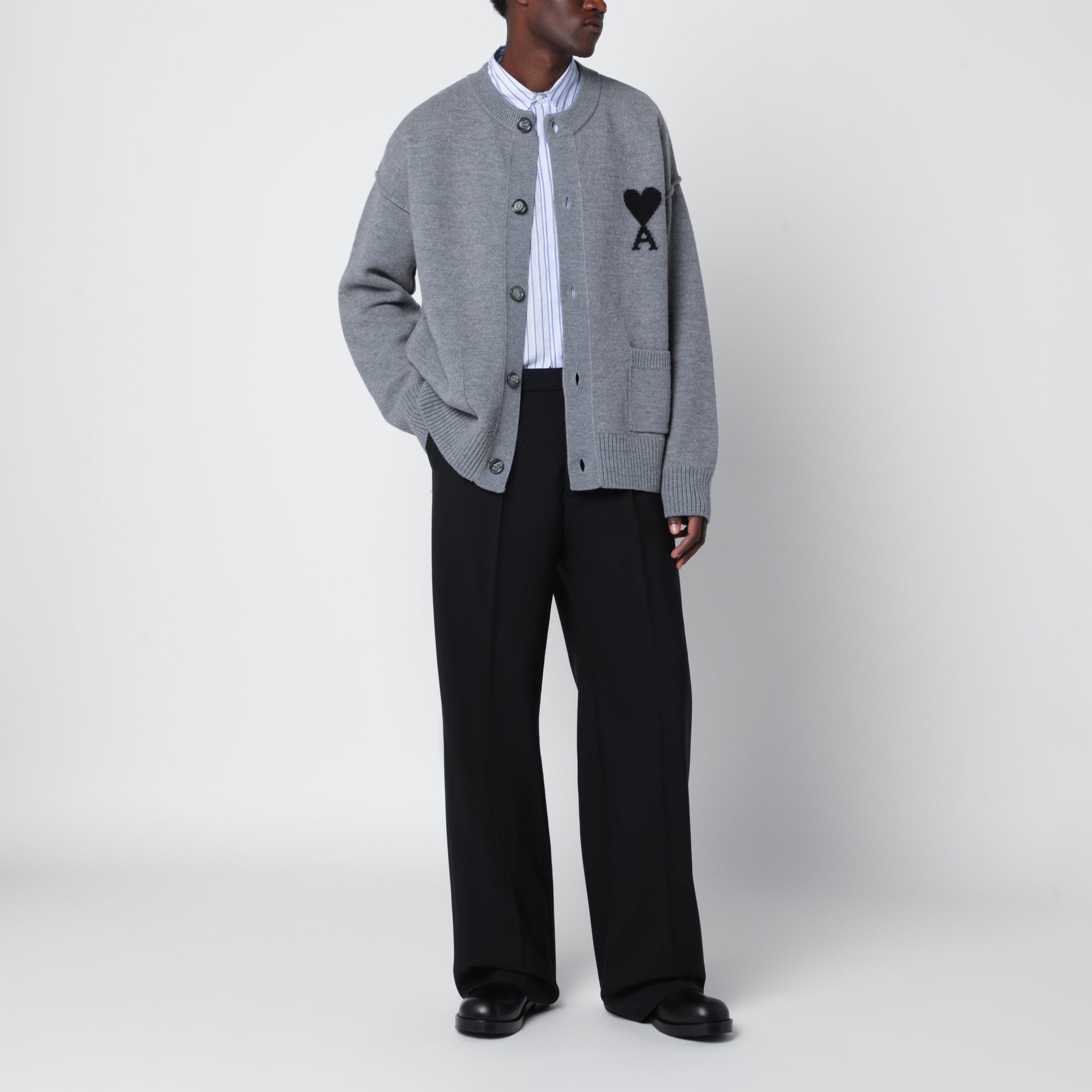 Grauer Ami De Coeur Cardigan