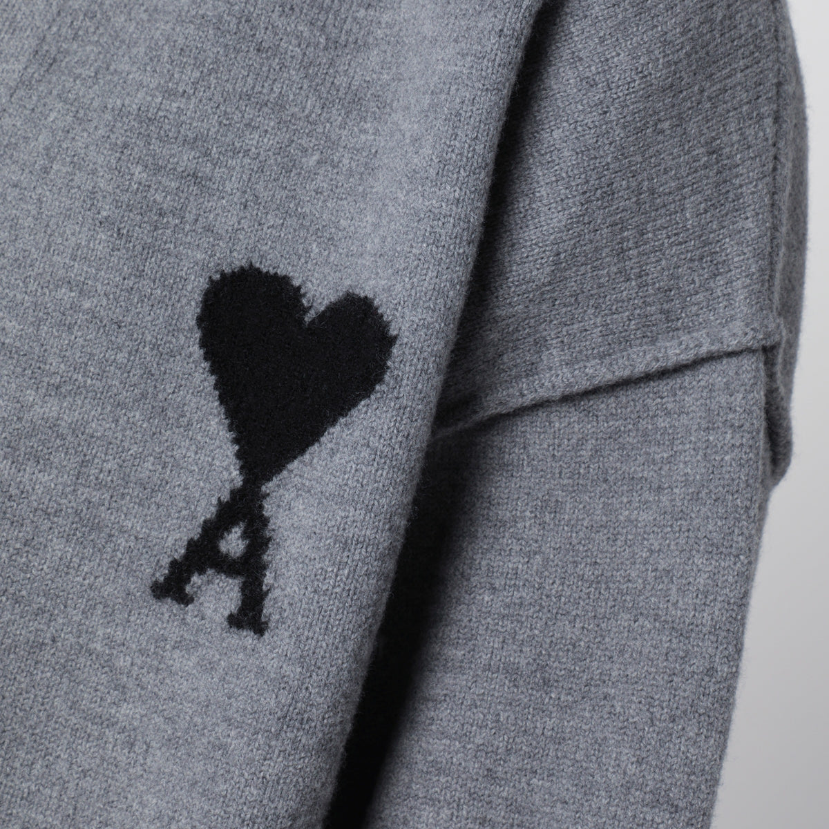 Grauer Ami De Coeur Cardigan