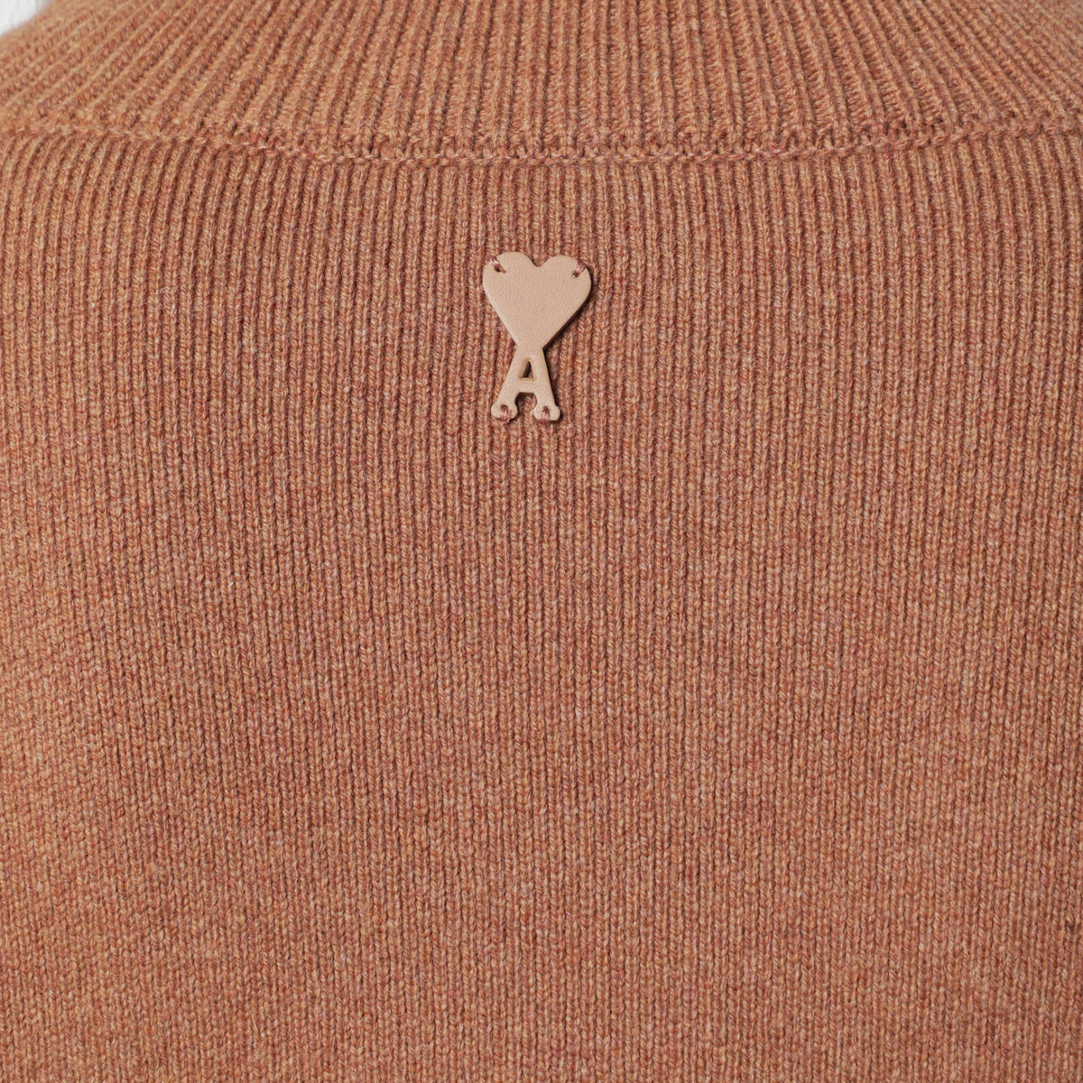 Maglione color cammello in lana