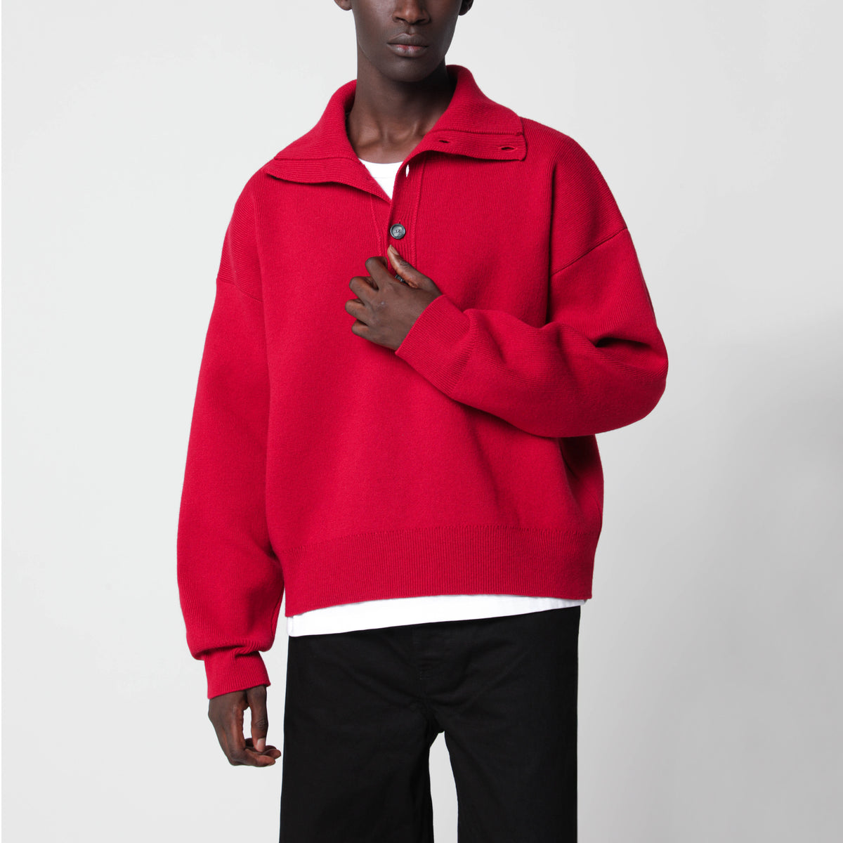 Rubinroter Wollpullover