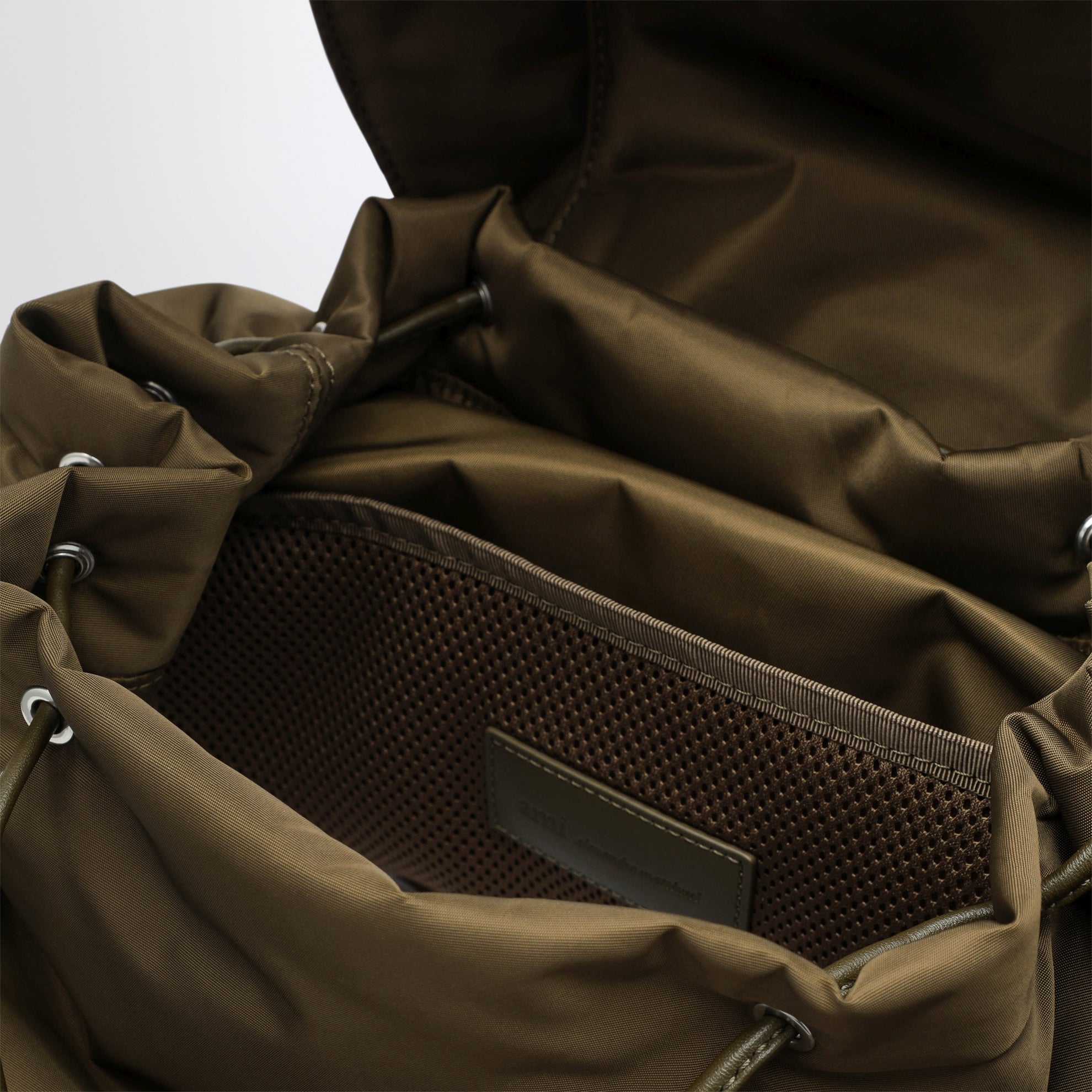 Sac à dos Marcel en nylon couleur truffe