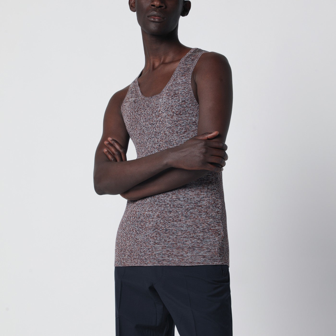 Ribbed tank top with blue/brown pattern