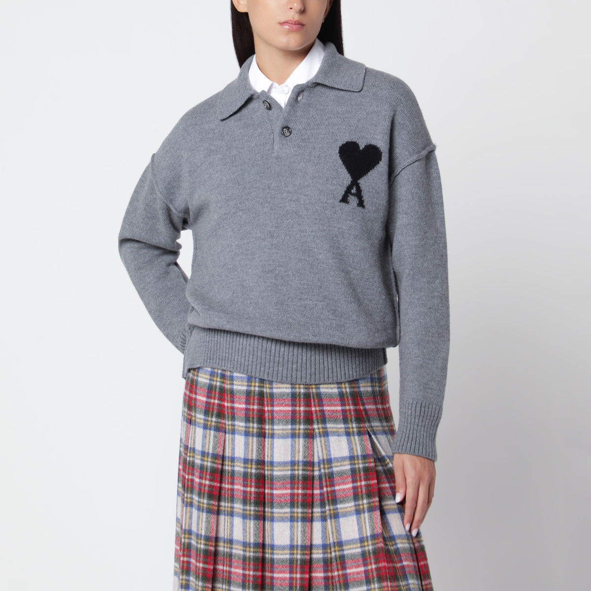Grauer Ami de Coeur Polopullover aus Wolle