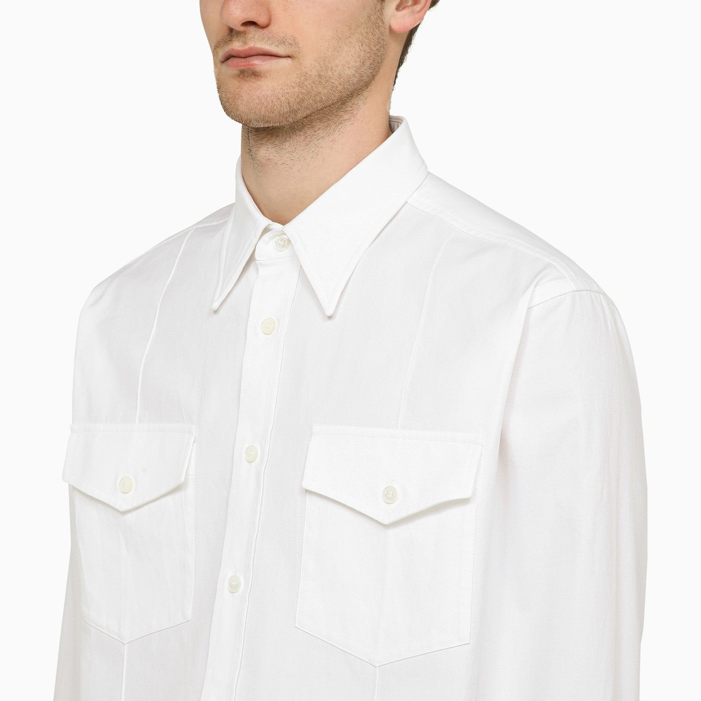 Change long-sleeved shirt white