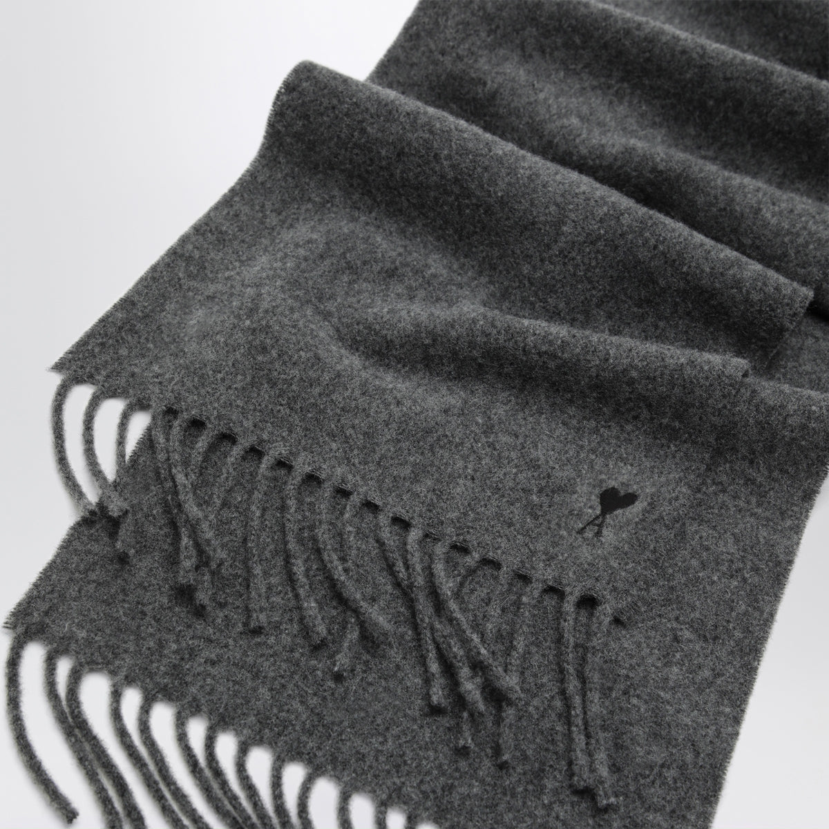 Grey Ami de Coeur wool scarf