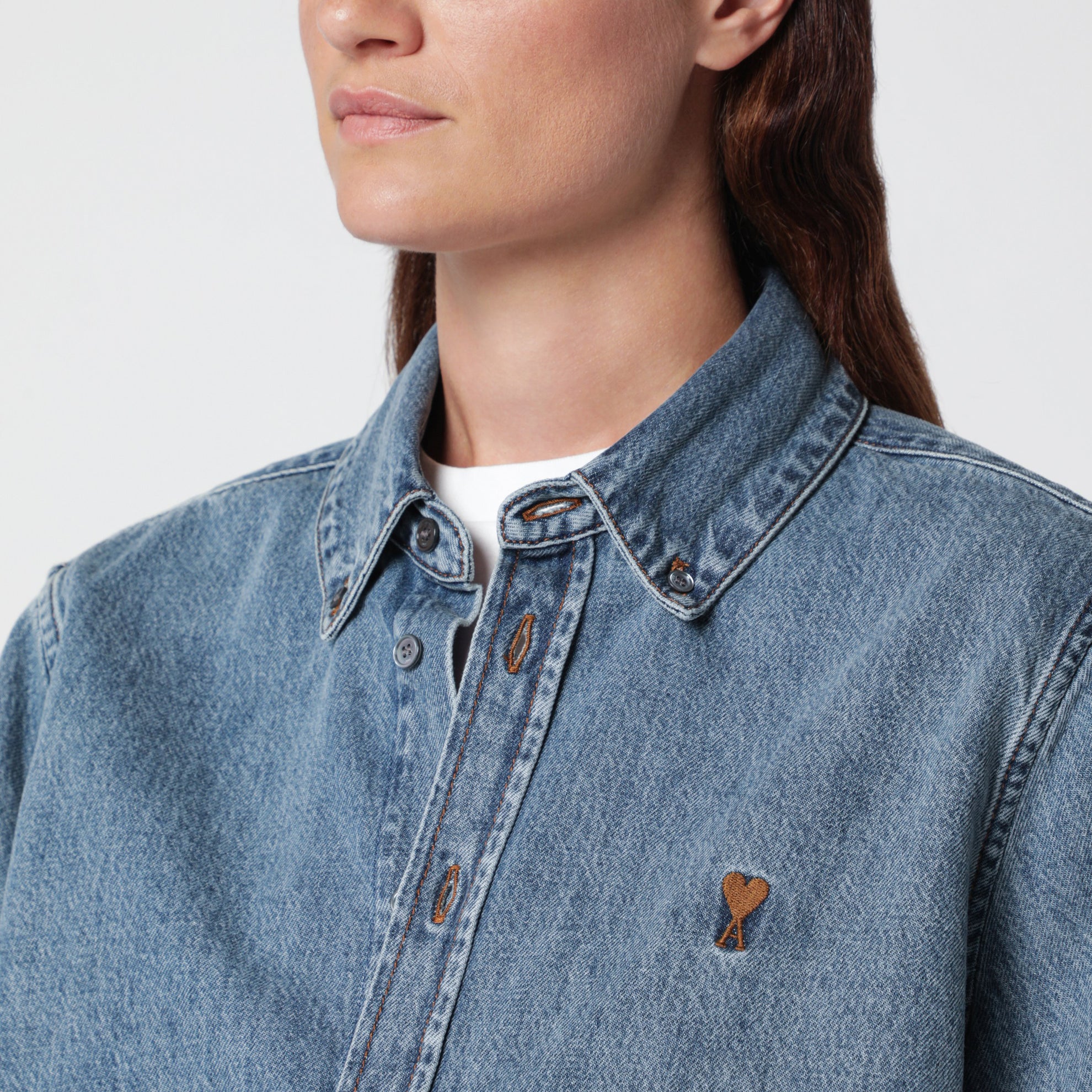 Chemise Ami de Coeur en denim bleu effet usé