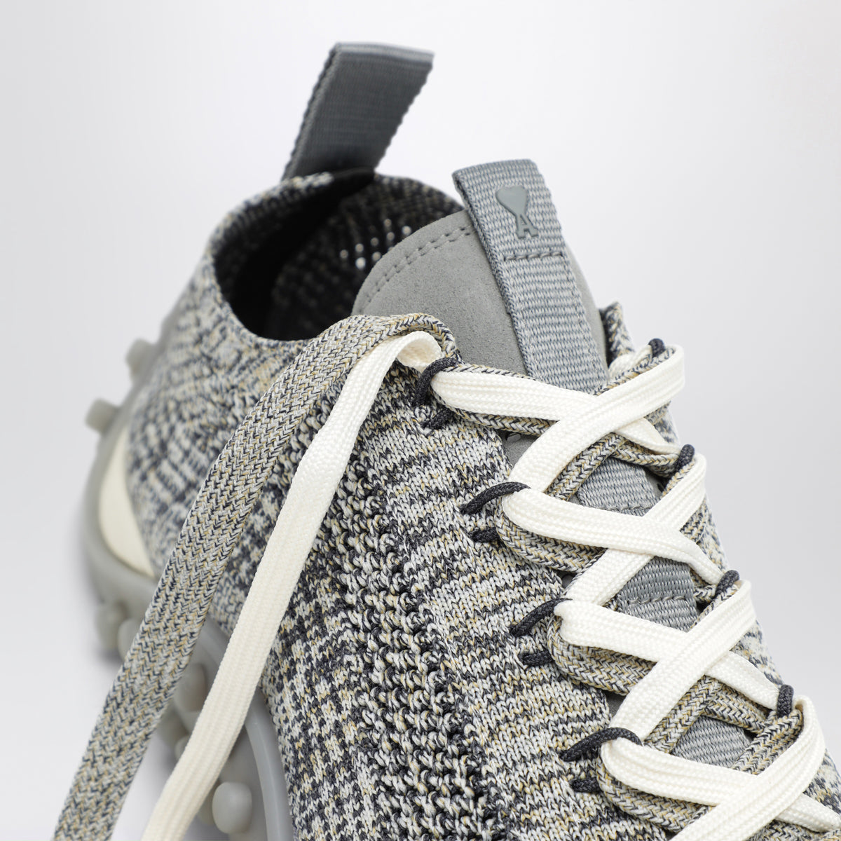 Mirage sneakers in grey and ivory mesh