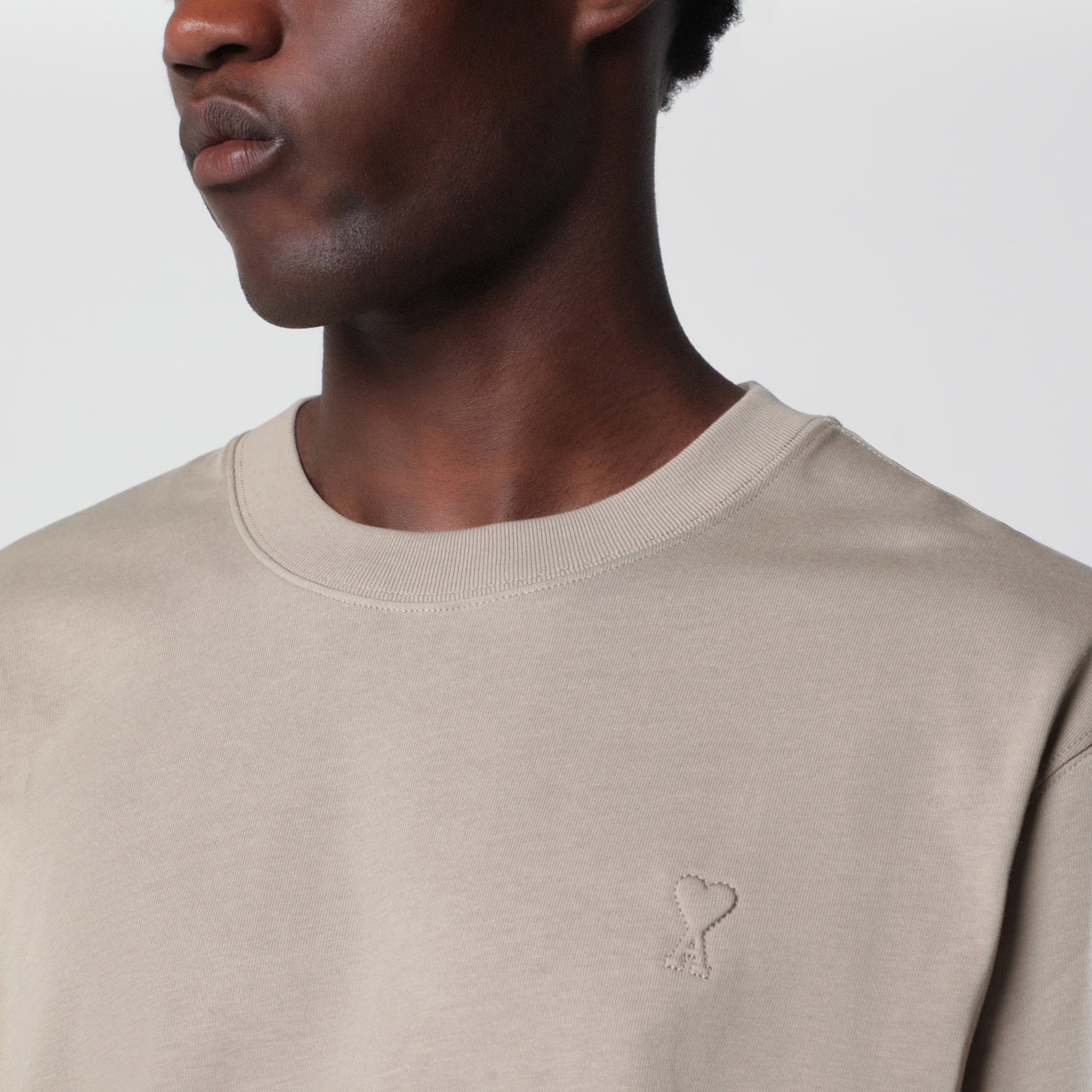 T-shirt Ami de Coeur beige taupe in cotone