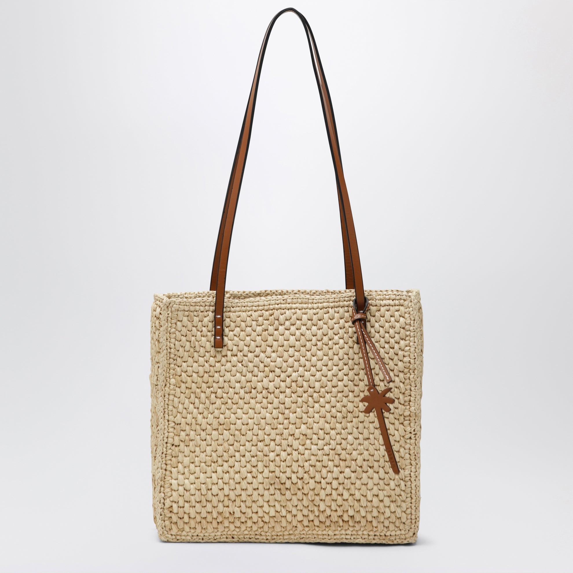 Beige raffia tote bag