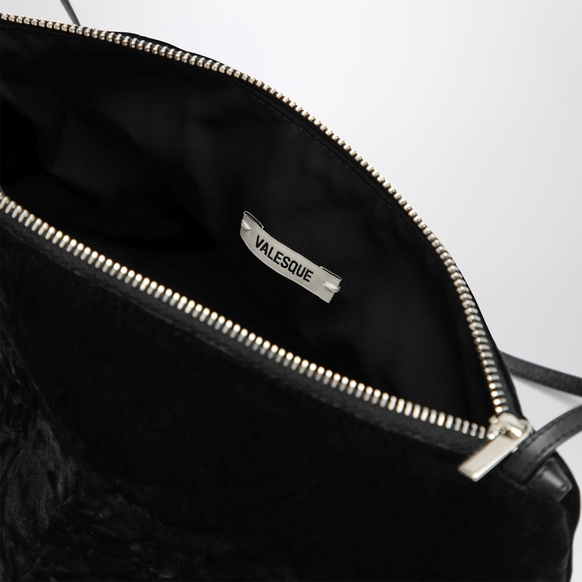 Corset black pouch in velvet