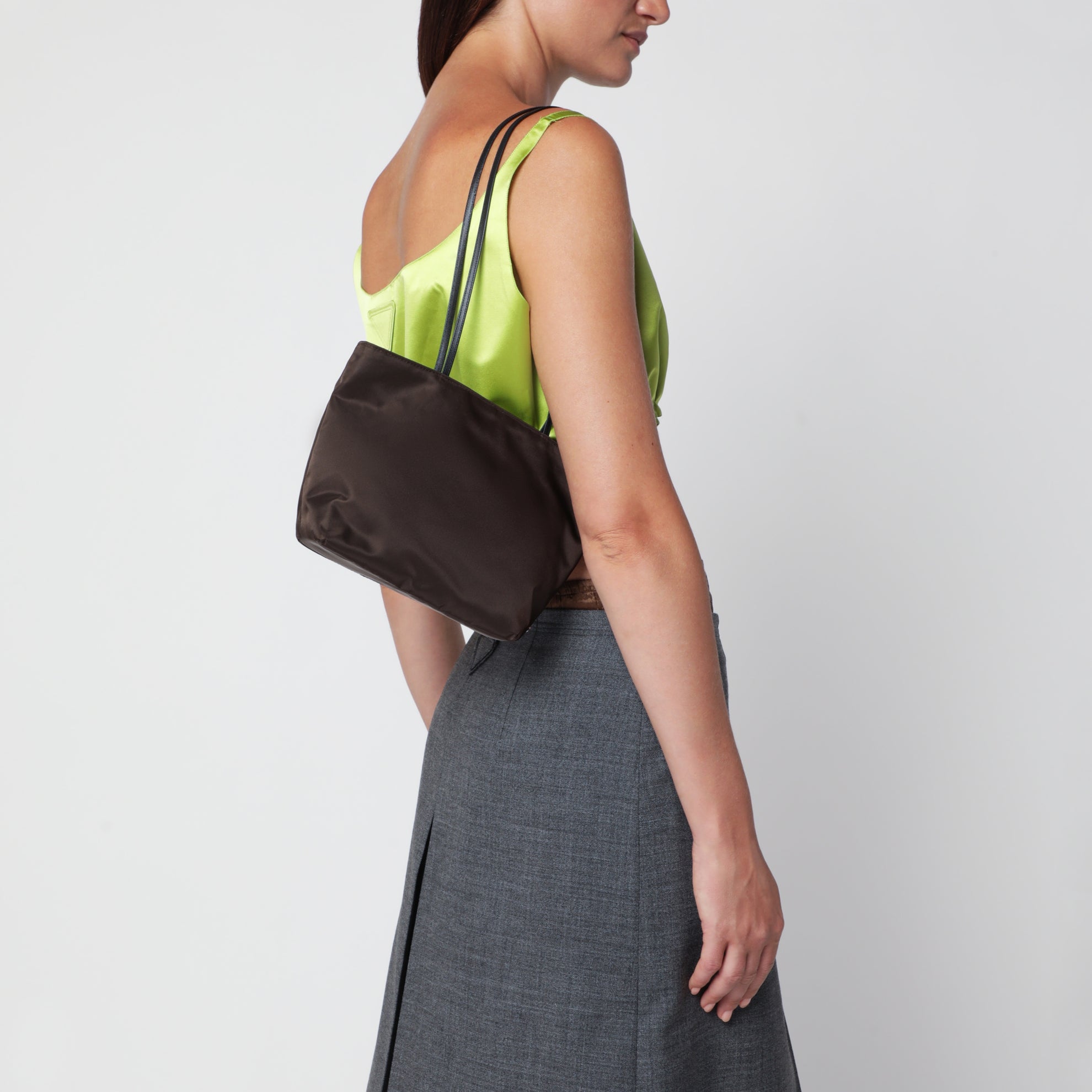 Spaghetti Tote Bag aus braunem Satin-Nylon