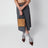 Petit sac cabas Thea en nylon satiné ocre foncé