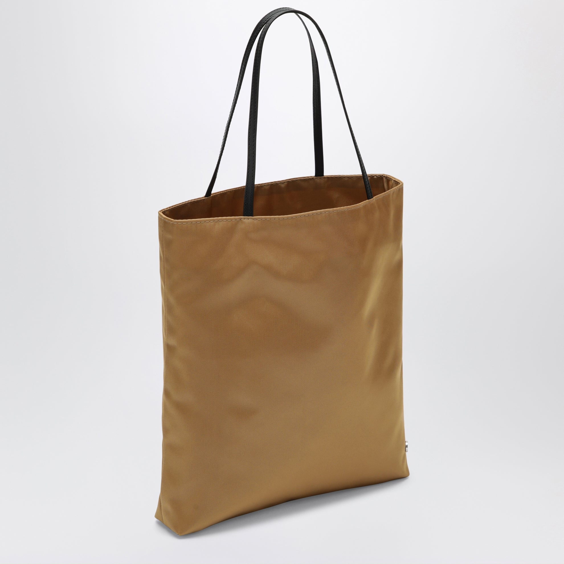 Petit sac cabas Thea en nylon satiné ocre foncé