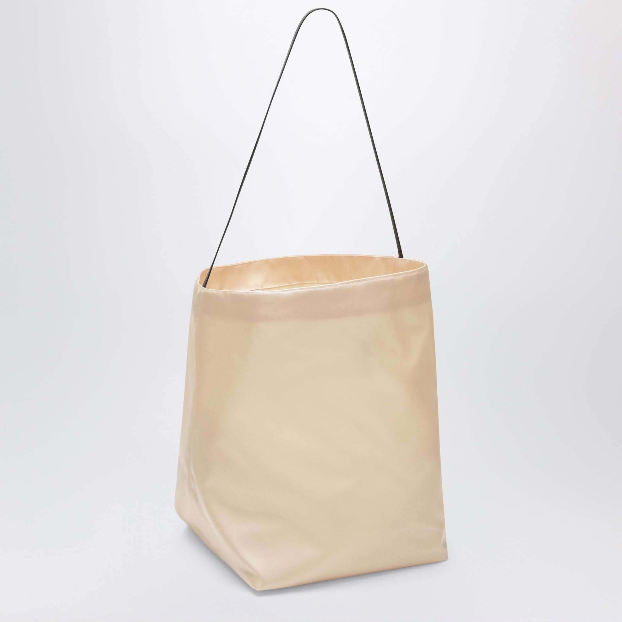 Bucket tote bag in pearl nylon