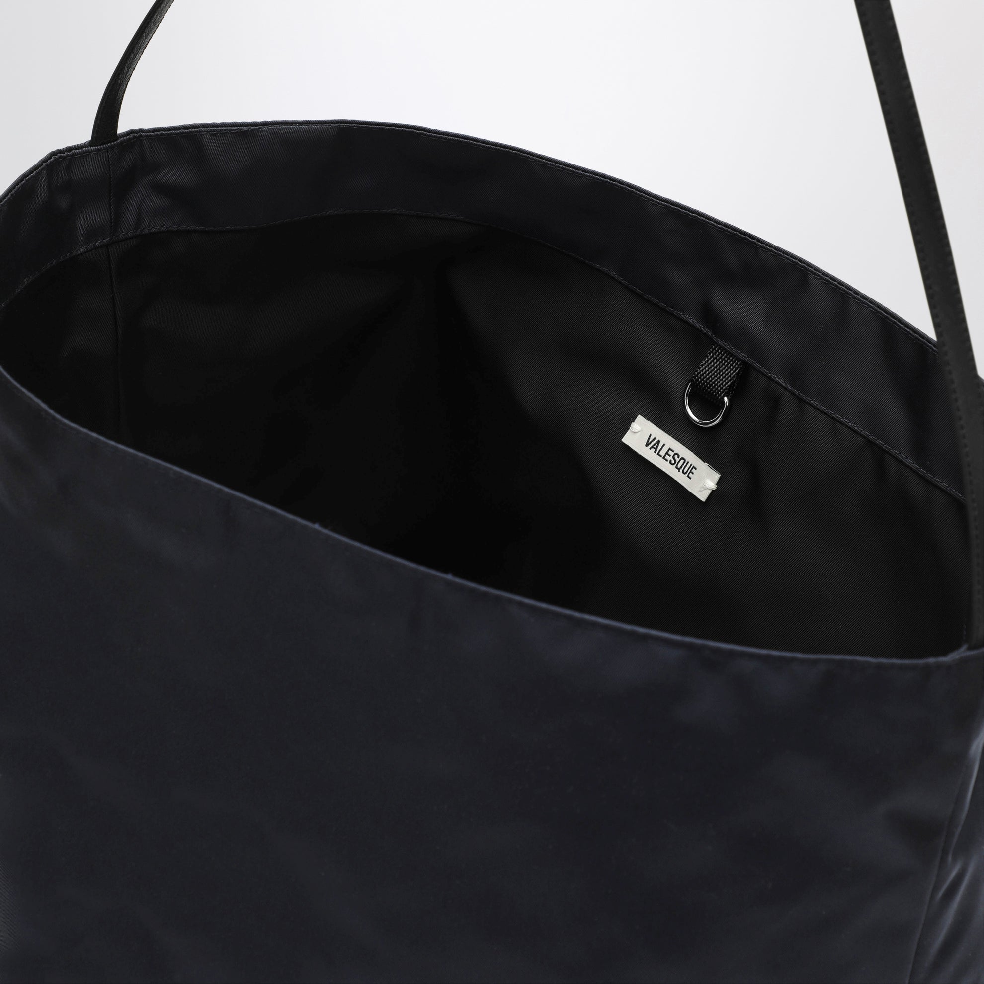 Cabas Bucket bleu marine en nylon