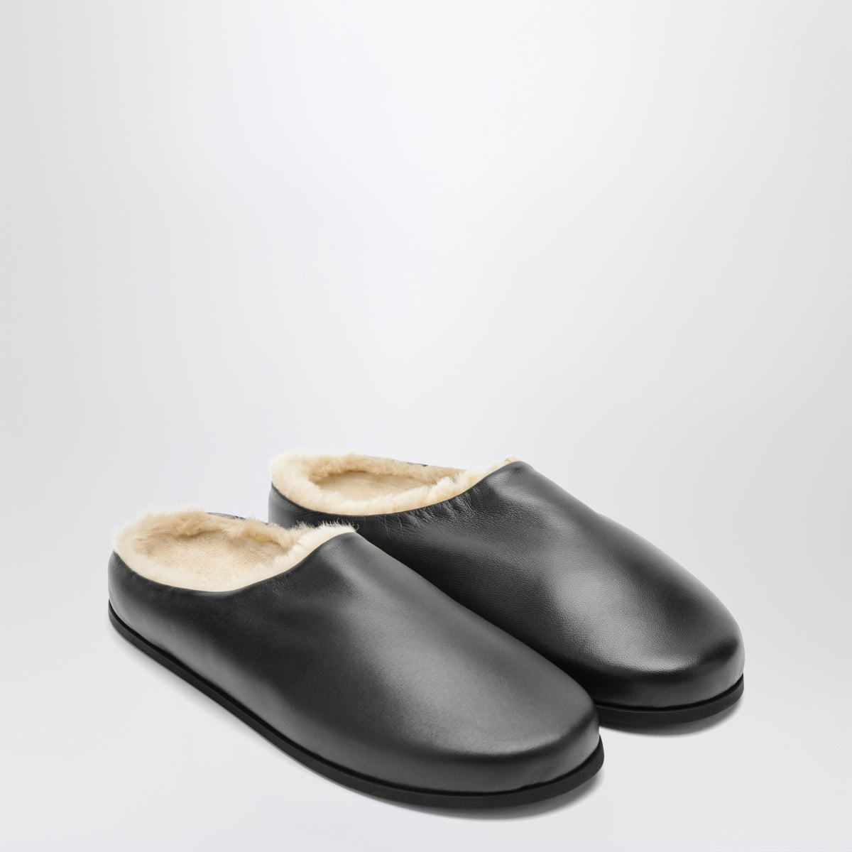 Slipper Shoes noires en cuir avec intérieur en shearling